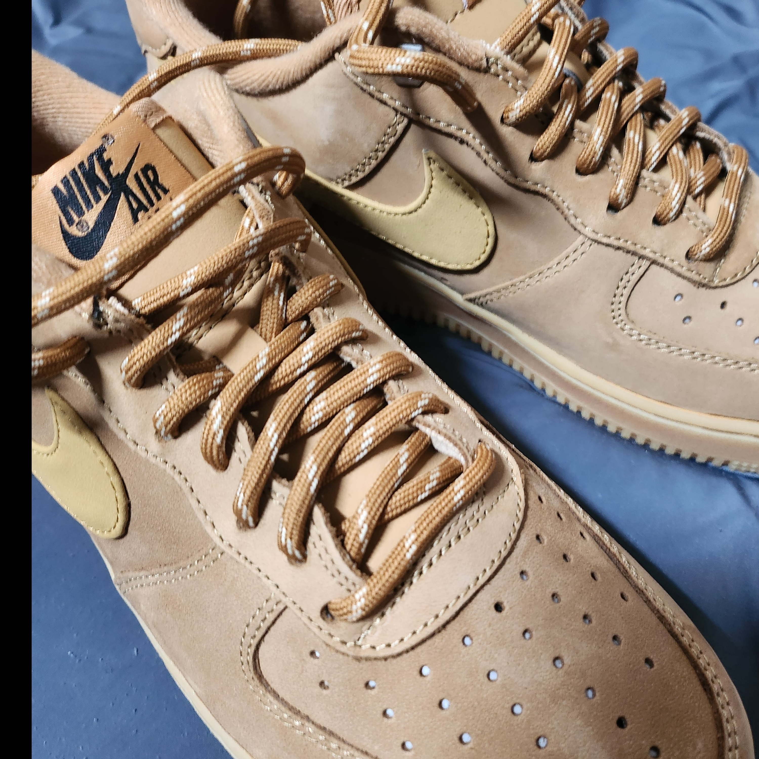 Nike Air Force 1 '07 WB Flax 착용 스타일