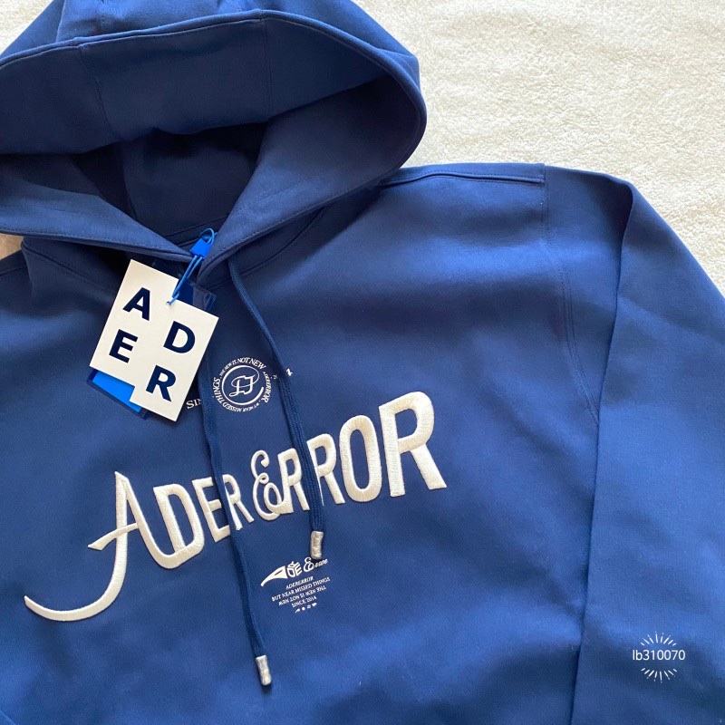 Ader Error Verif Logo Hoodie Navy 착용 스타일 - 3