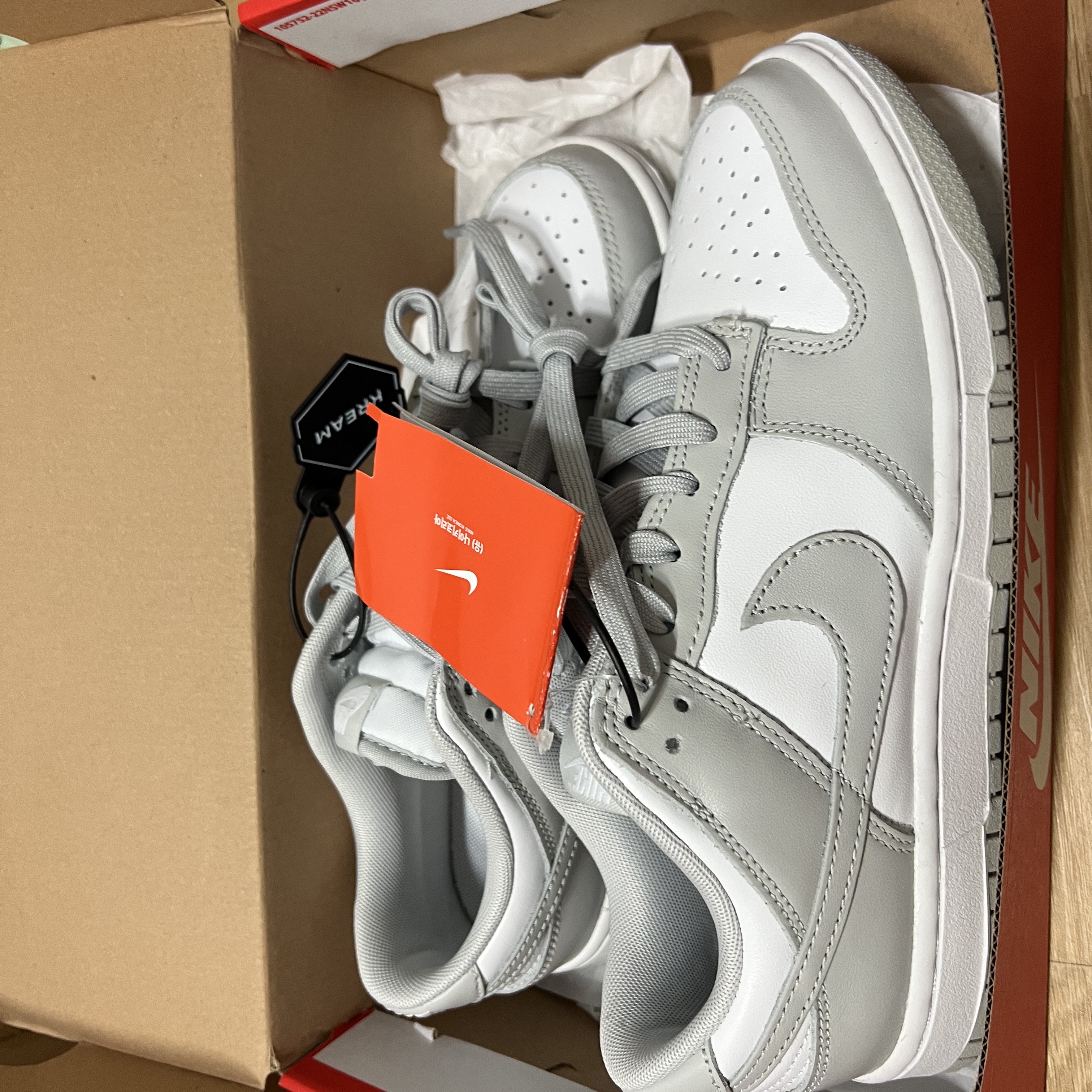 Nike Dunk Low Retro Grey Fog 착용 스타일