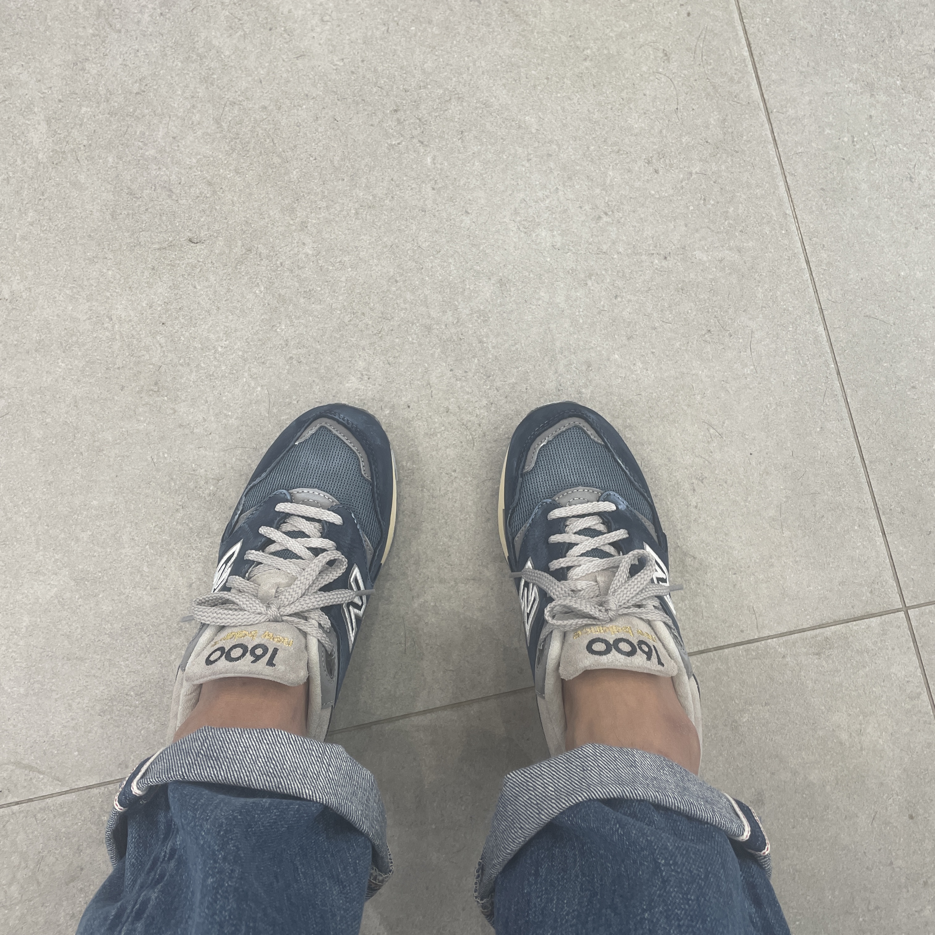New Balance 1600 Premium Vintage Navy 착용 스타일 - 2