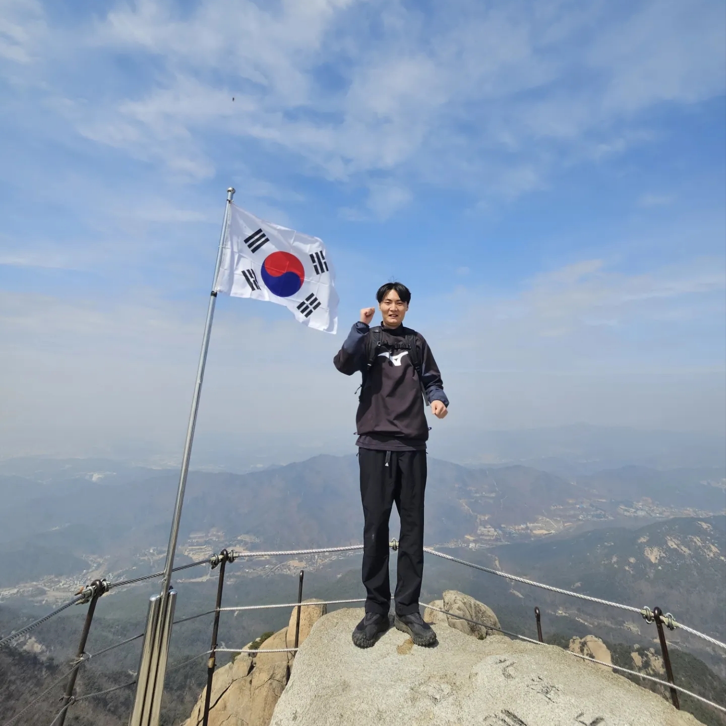 Nike ACG Mountain Fly Gore-Tex Black and Dark Grey, Nike ACG Sun farer Trail Pants Black - Asia 착용 스타일 - 3