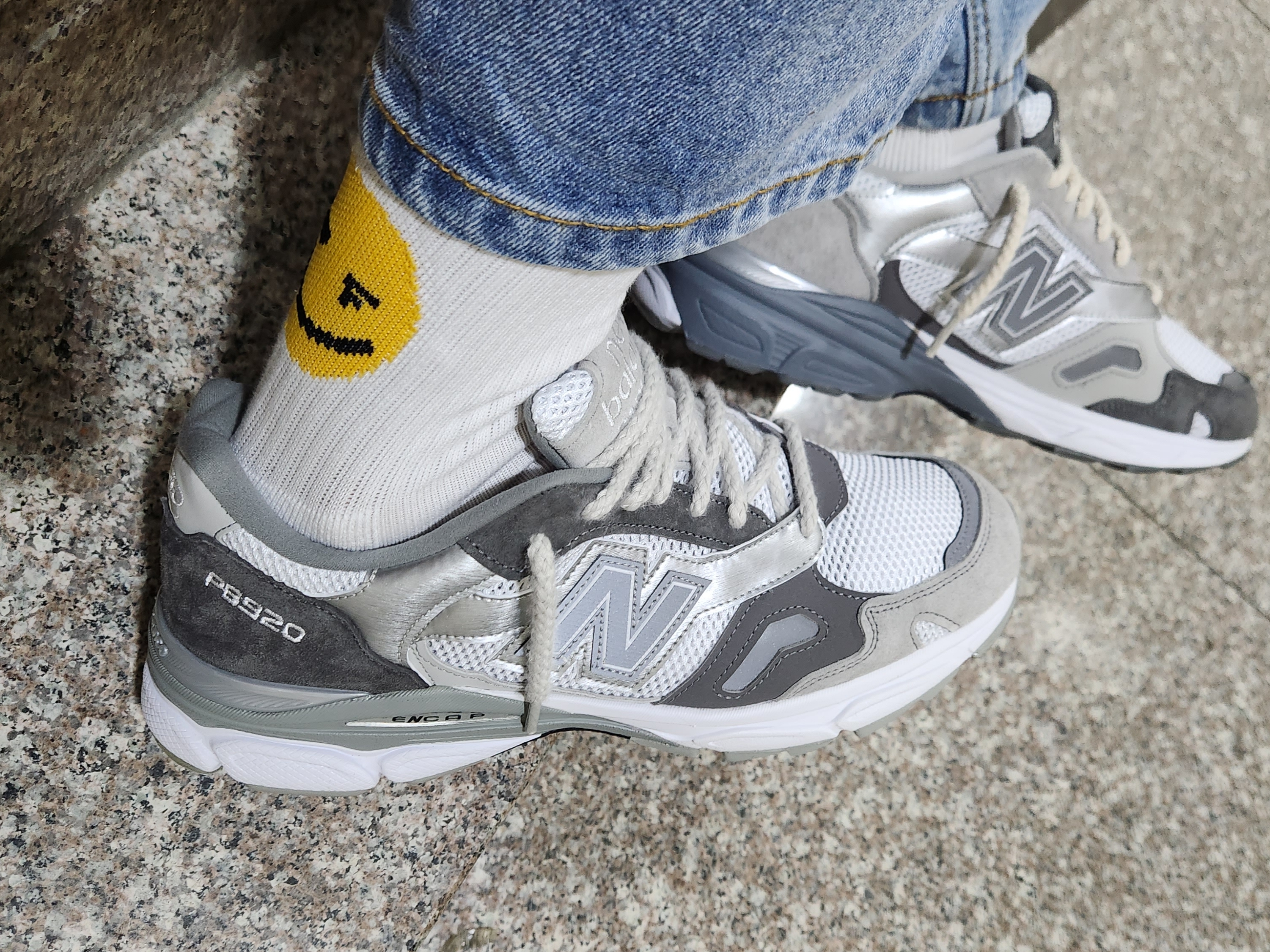 New Balance x Paperboy Paris x Beams 920 Made in UK Ice Boy 착용 스타일 - 3