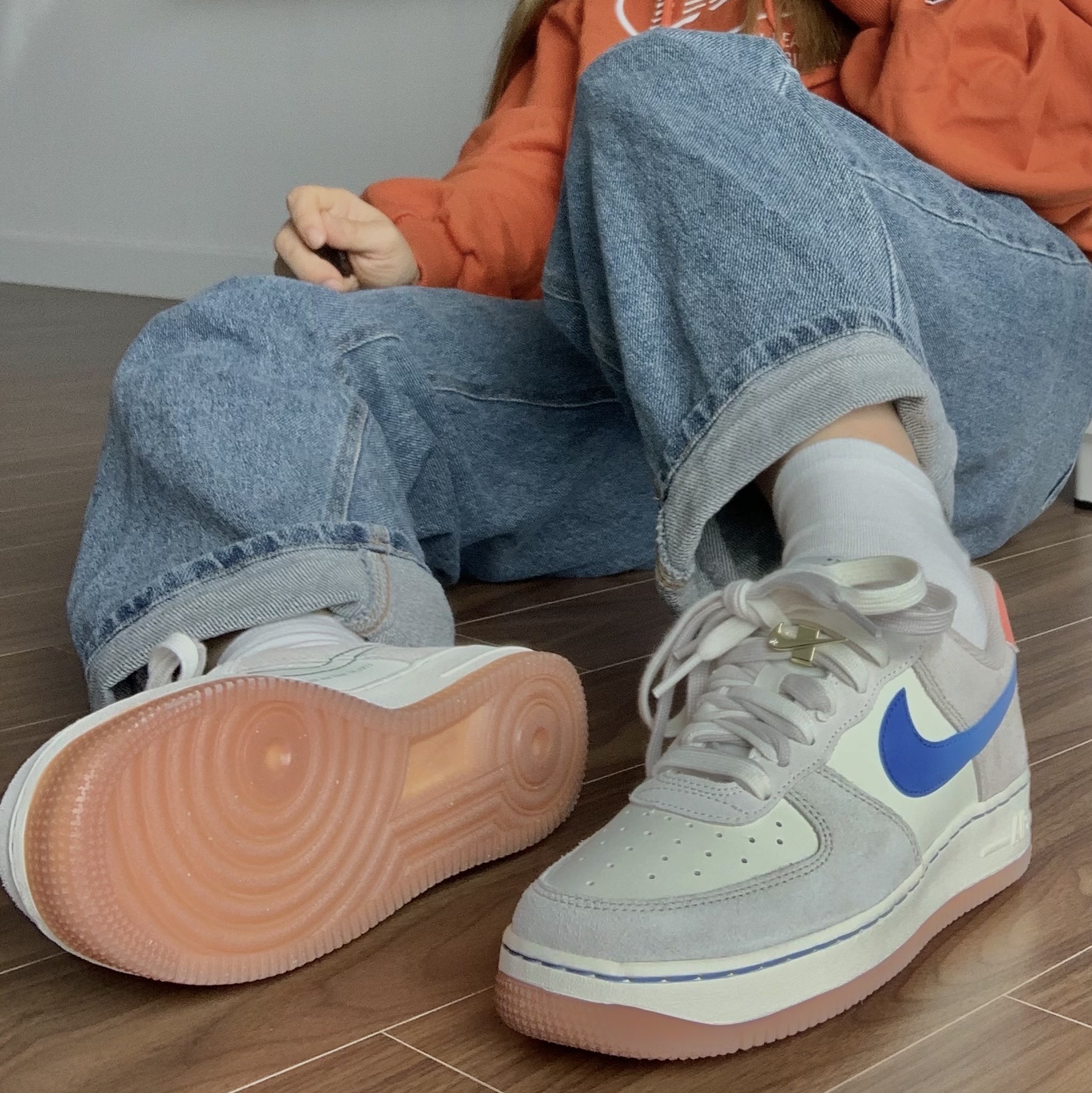 (W) Nike Air Force 1 '07 SE First Use Sail Green Noise 착용 스타일 - 2