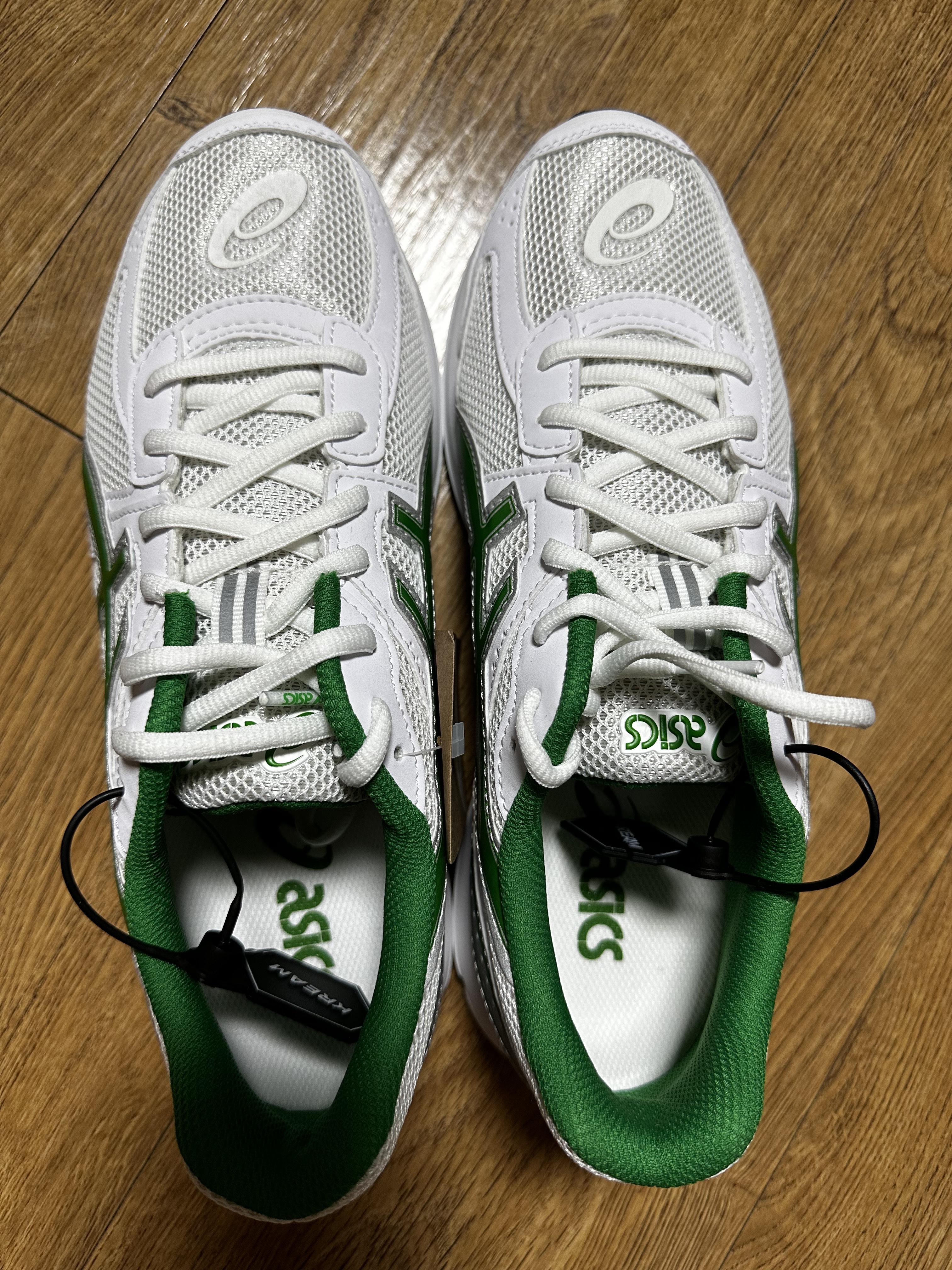 Asics Jog 100 S White Green - 2E Wide 착용 스타일 - 1