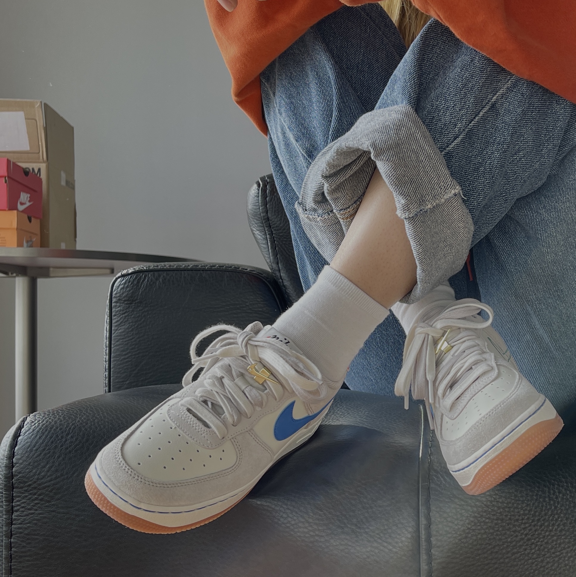 (W) Nike Air Force 1 '07 SE First Use Sail Green Noise 착용 스타일 - 3