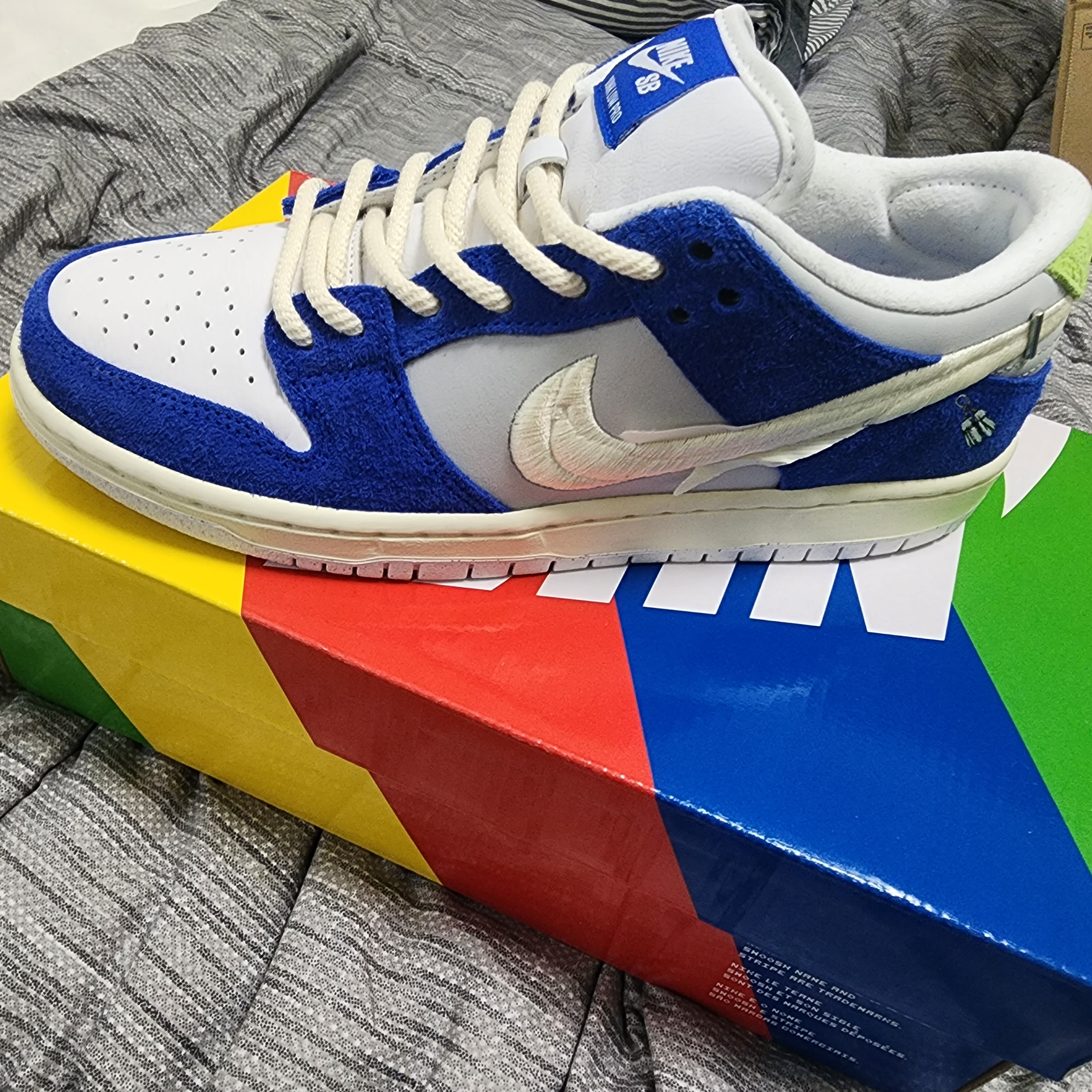 Nike x Fly Streetwear SB Dunk Low Pro Gardenia 착용 스타일 - 2