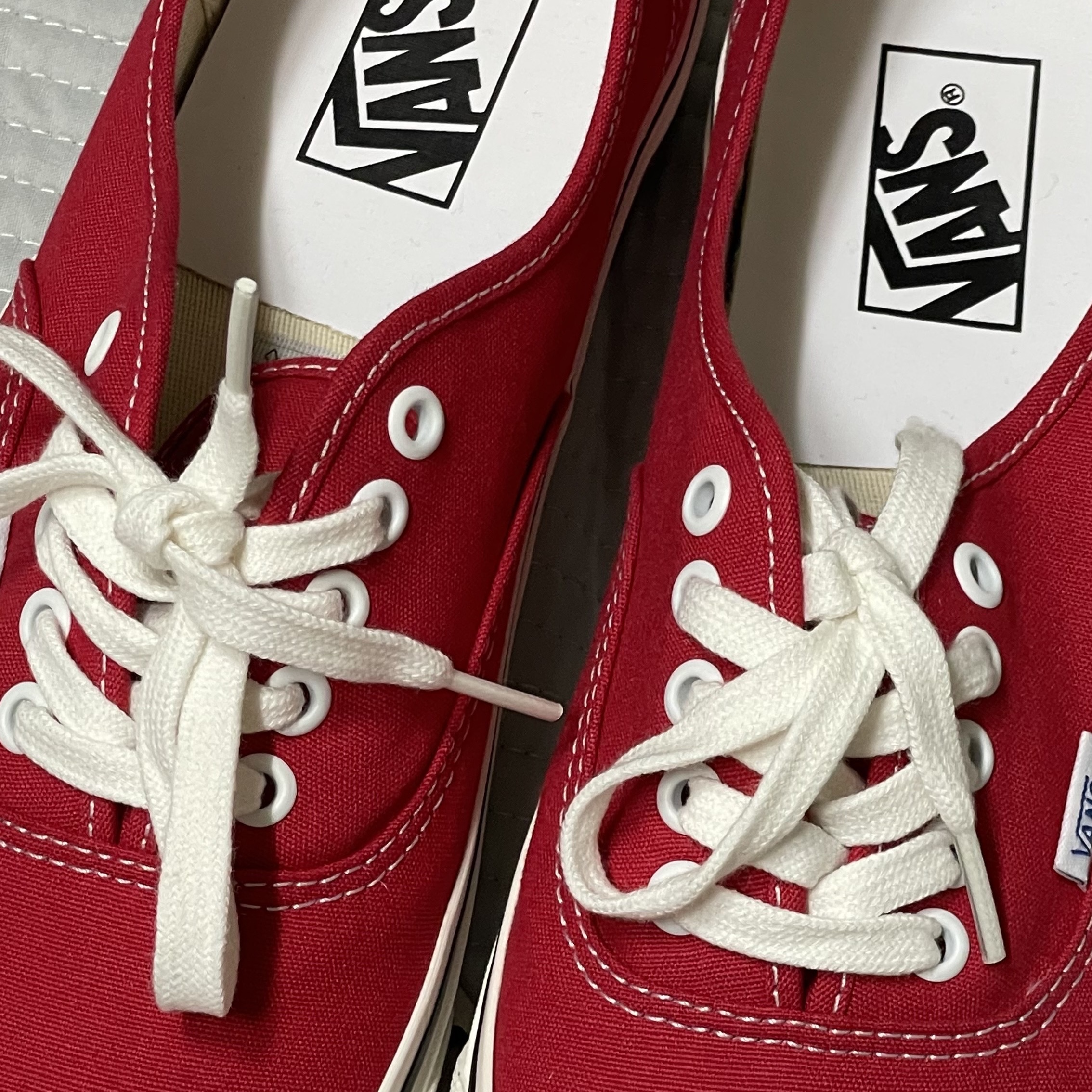 Vans Authentic 44 DX Anaheim Factory Racing Red 착용 스타일