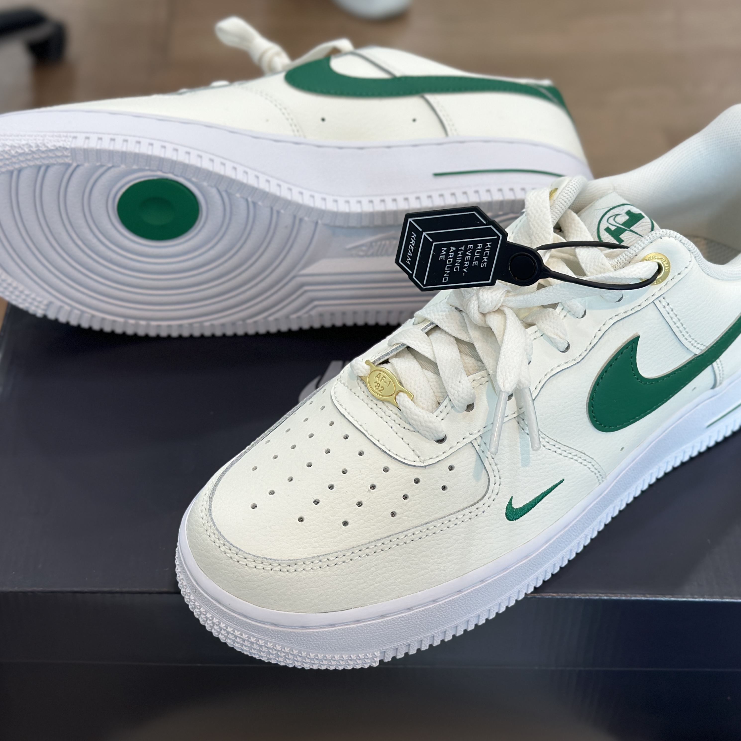 Nike Air Force 1 '07 LV8 40th Anniversary Join Forces Sail Malachite 착용 스타일
