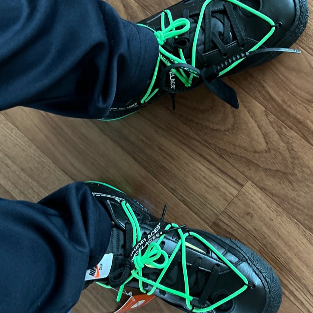 Nike x Off-White Blazer Low '77 Black and Electro Green 착용 스타일