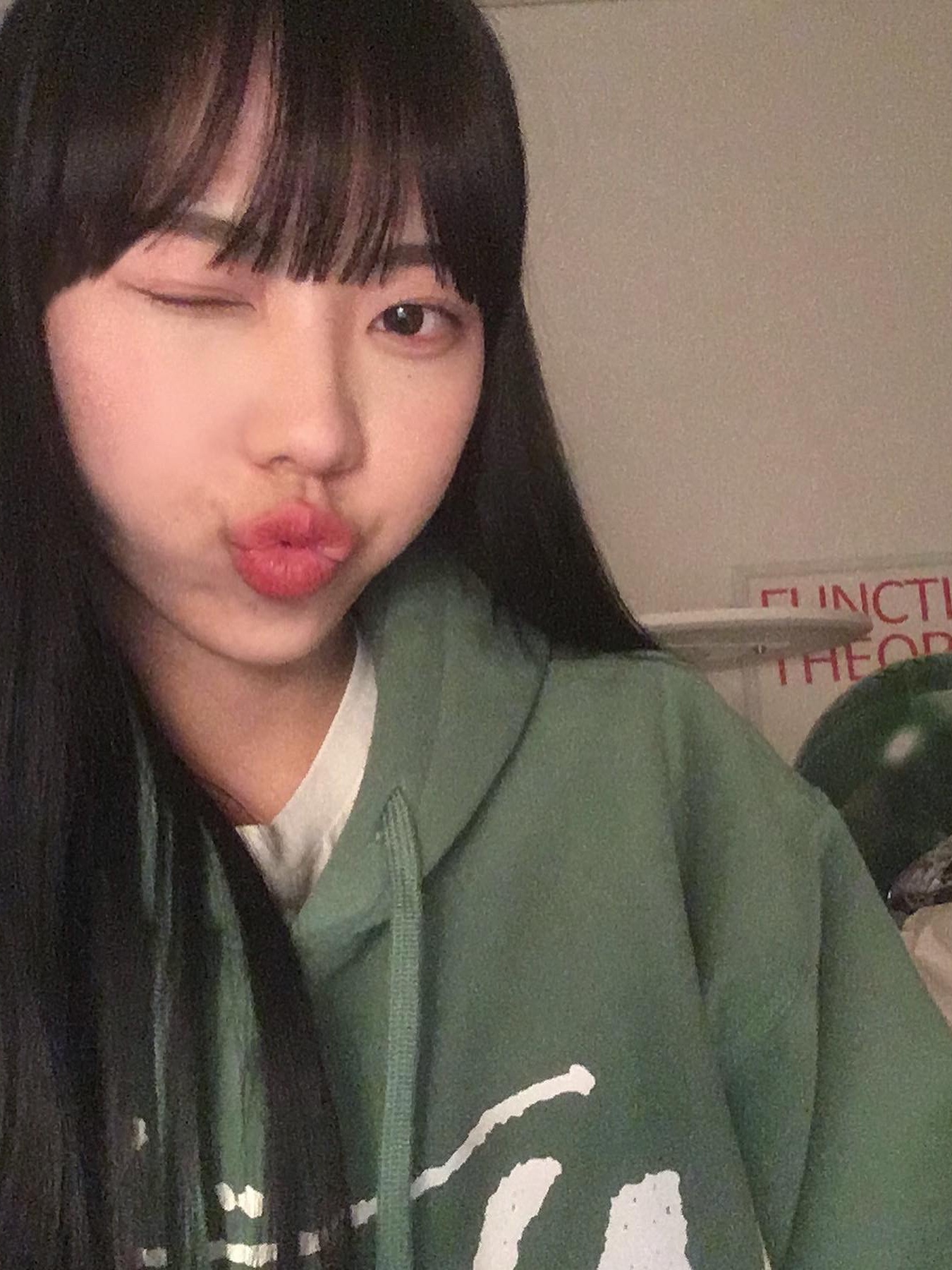 Stussy Big Stock Hoodie Green 착용 스타일 - 1