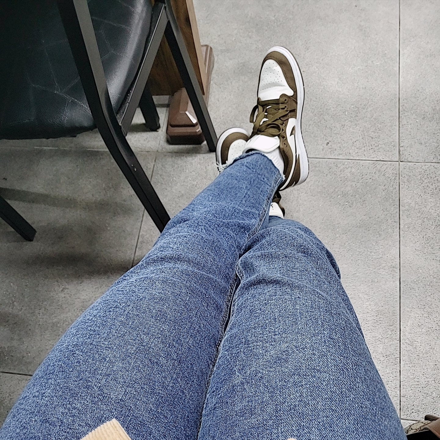 (W) Jordan 1 Low SE Light Olive 착용 스타일
