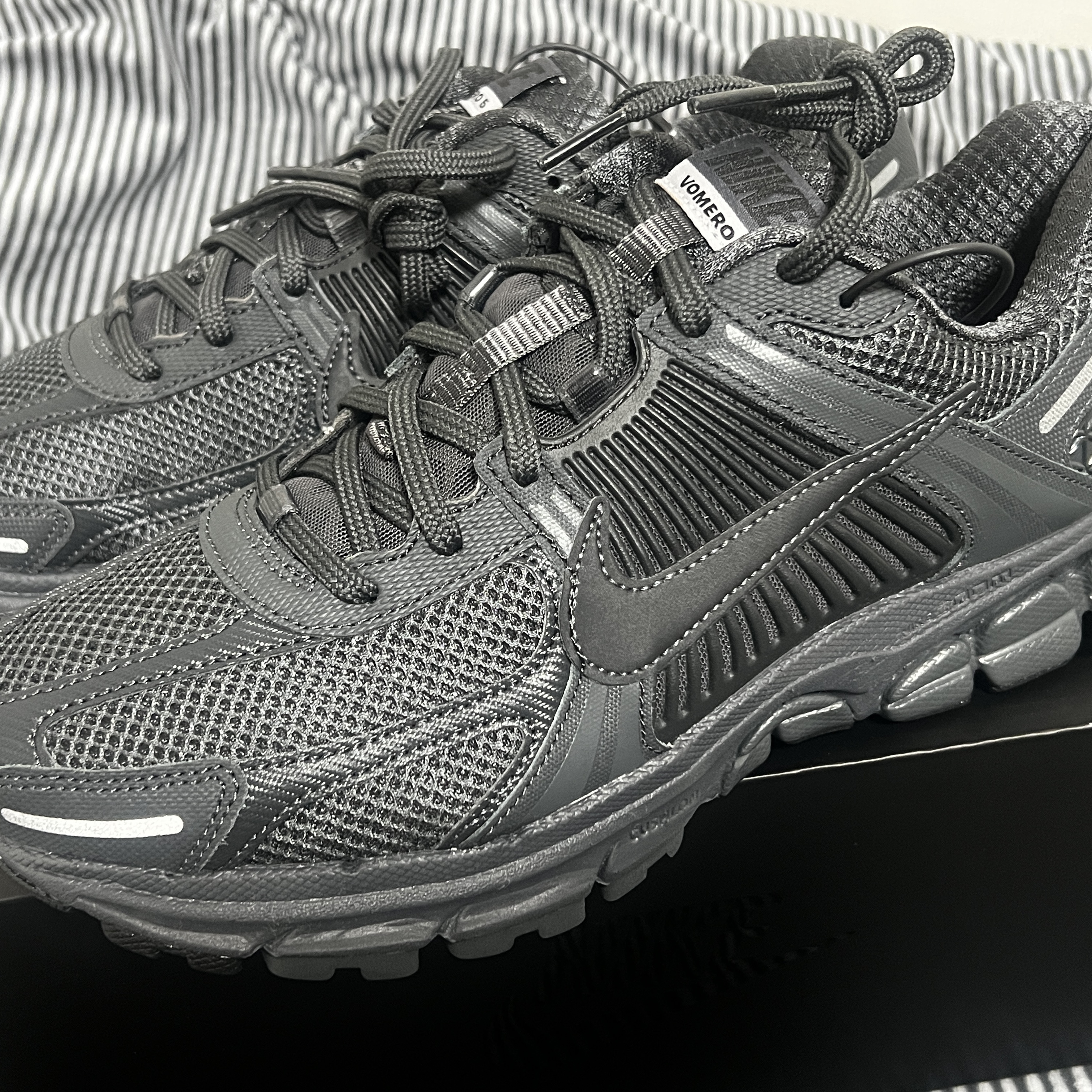 Nike Zoom Vomero 5 SP Anthracite 2023 착용 스타일