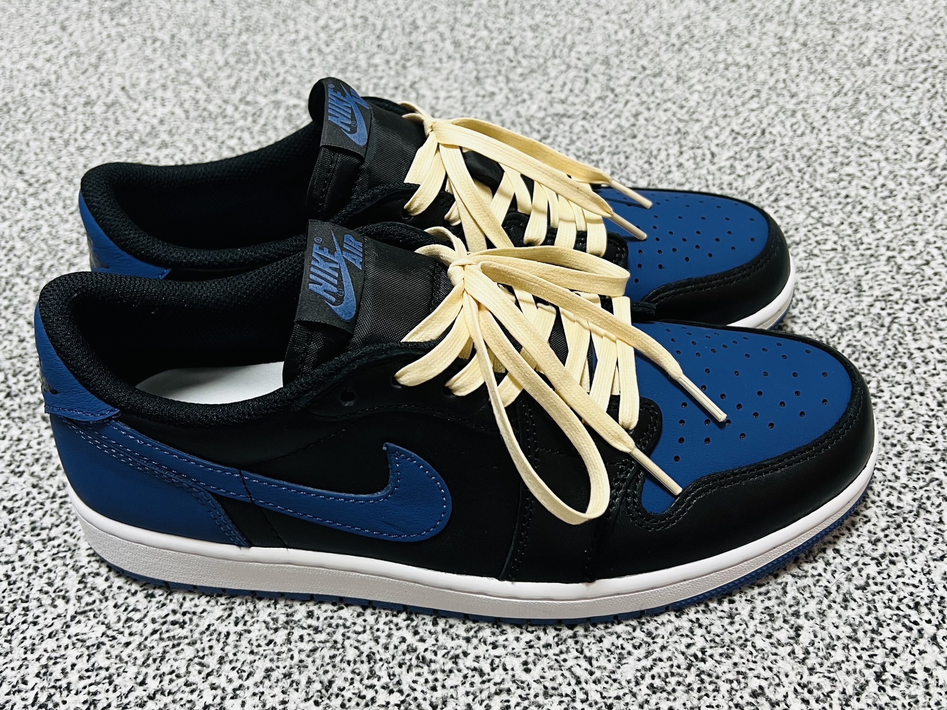 Jordan 1 Retro Low OG Mystic Navy 착용 스타일 - 1
