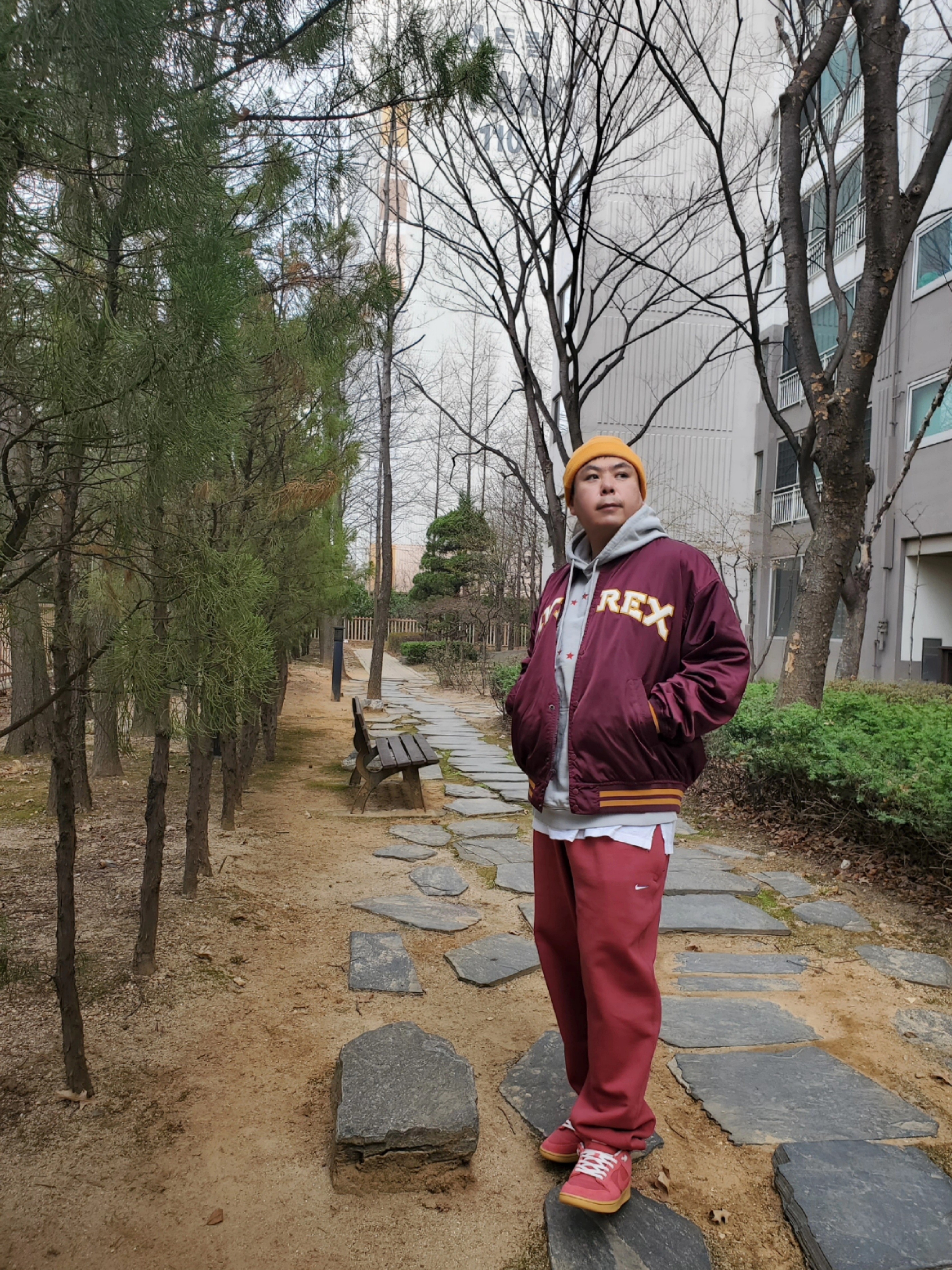Nike NRG Solo Swoosh Fleece Pants Cedar - US/EU, Nike SB Dunk Low Adobe 착용 스타일