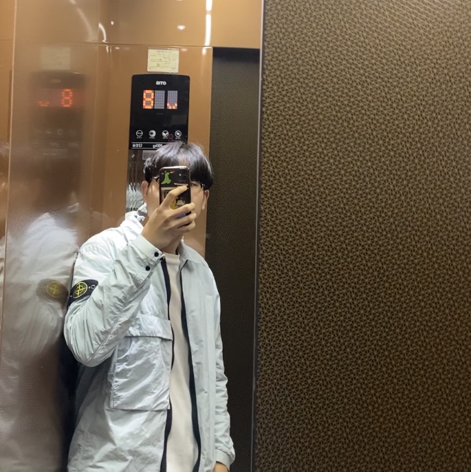 Stone Island 10303 Naslan Light Garment Dyed Overshirt Light Grey - 22FW 착용 스타일
