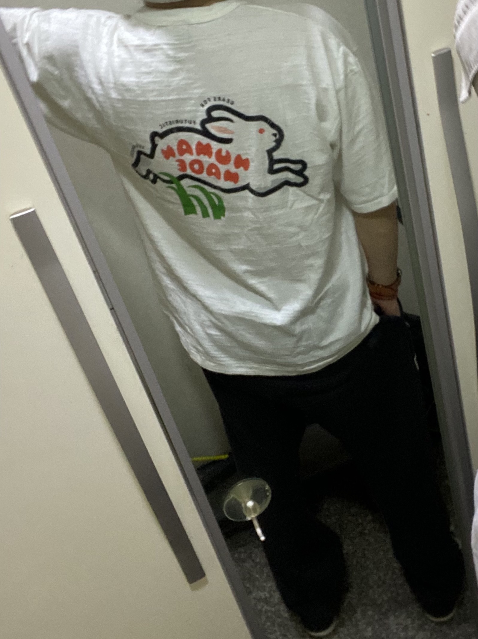 Human Made Graphic T-Shirt #02 White, Essentials 1977 Relaxed Sweatpants Iron - 22SS 착용 스타일 - 2