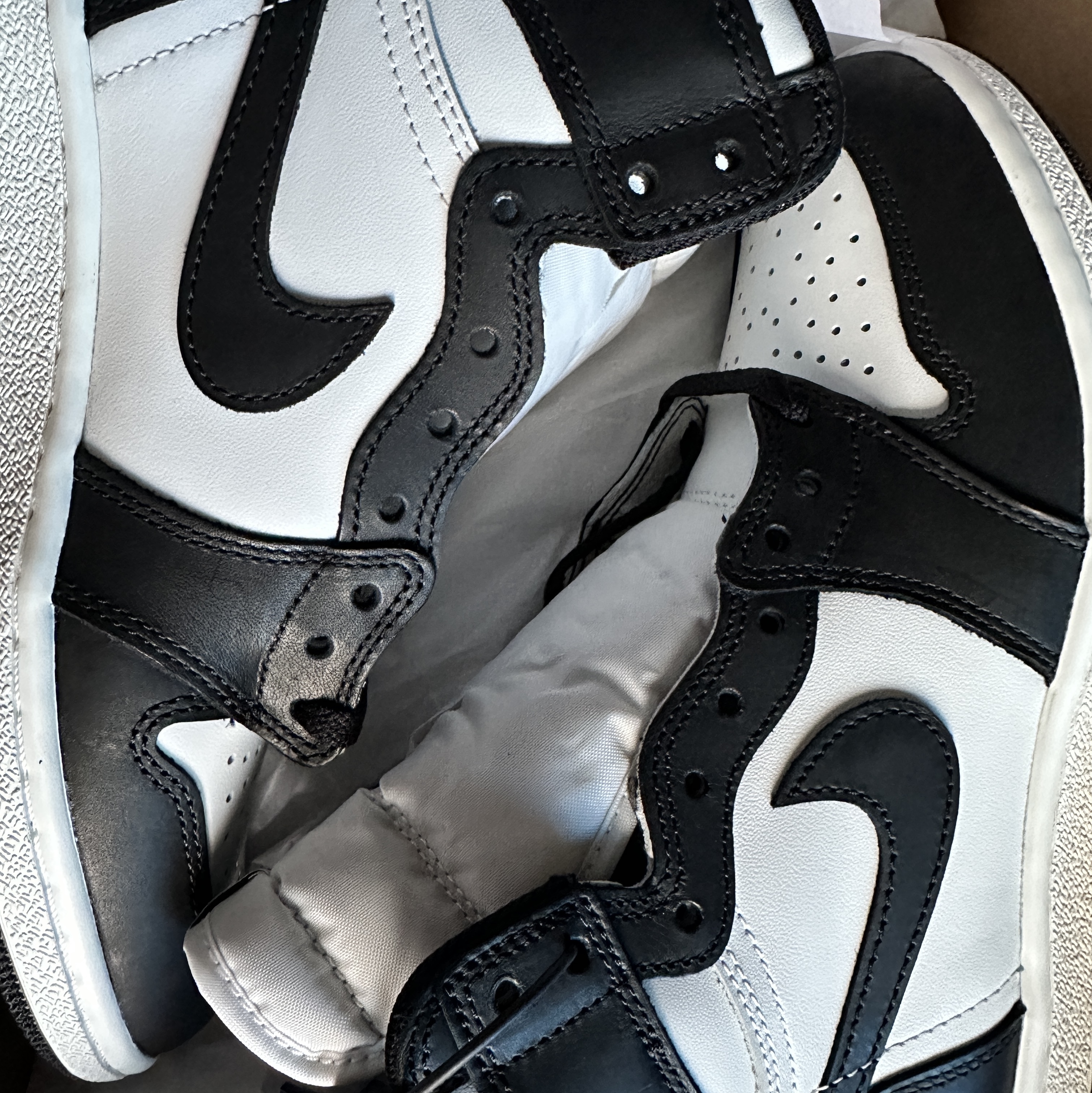 Jordan 1 High 85 Black White 착용 스타일