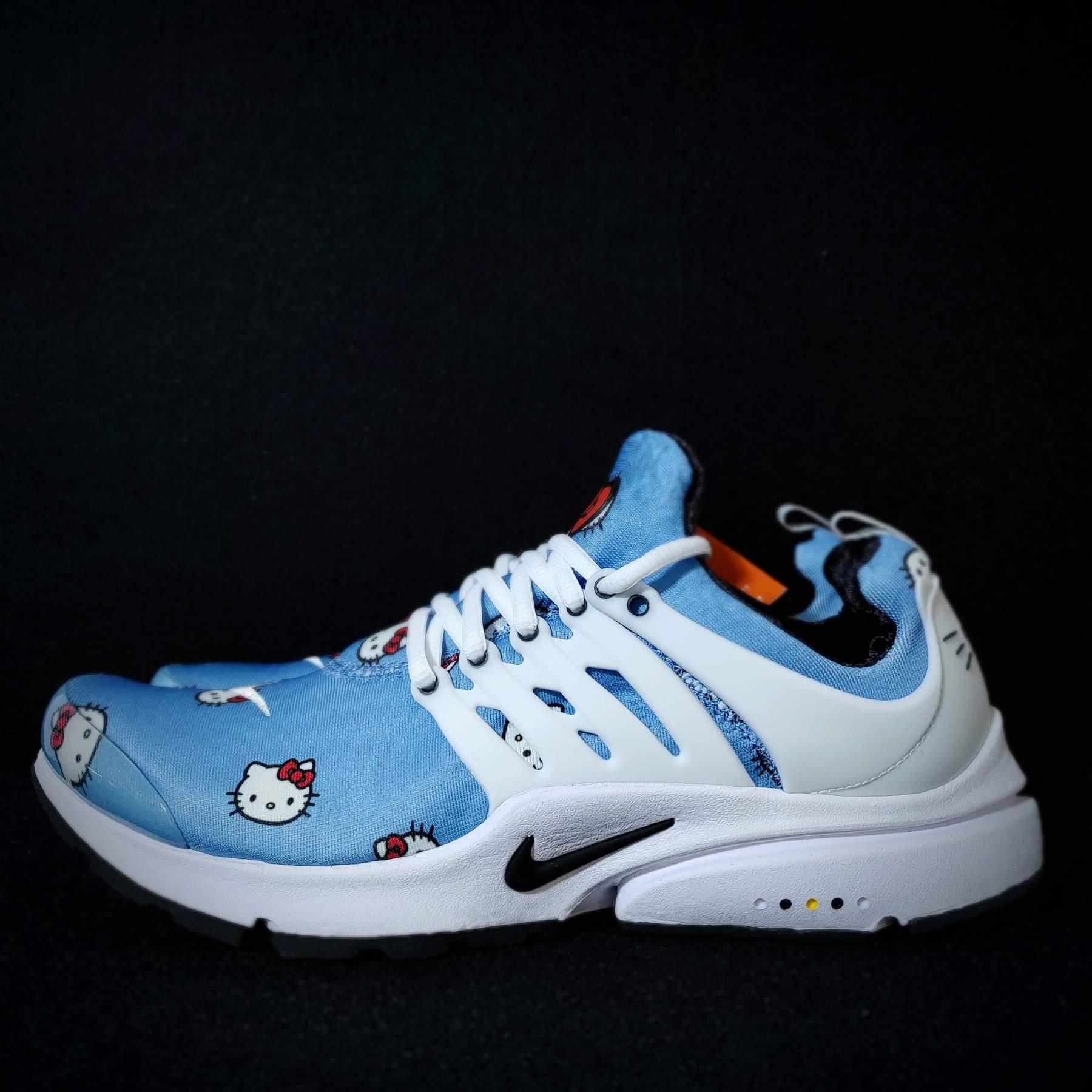 Nike x Hello Kitty Air Presto University Blue 착용 스타일 - 2