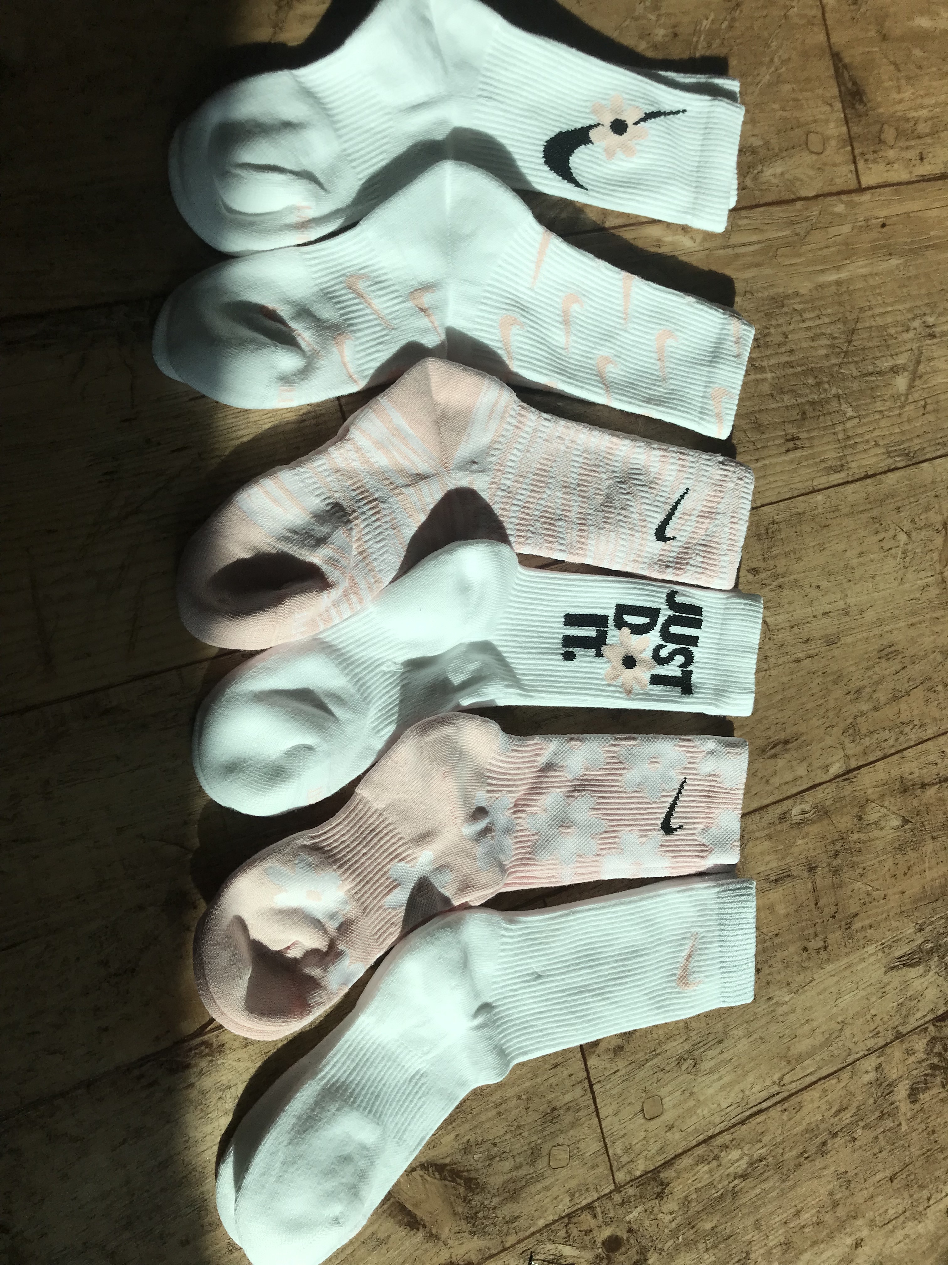 (Kids) Nike Everyday Plus Socks Pink White (6 Pack/Korean Ver.) 착용 스타일
