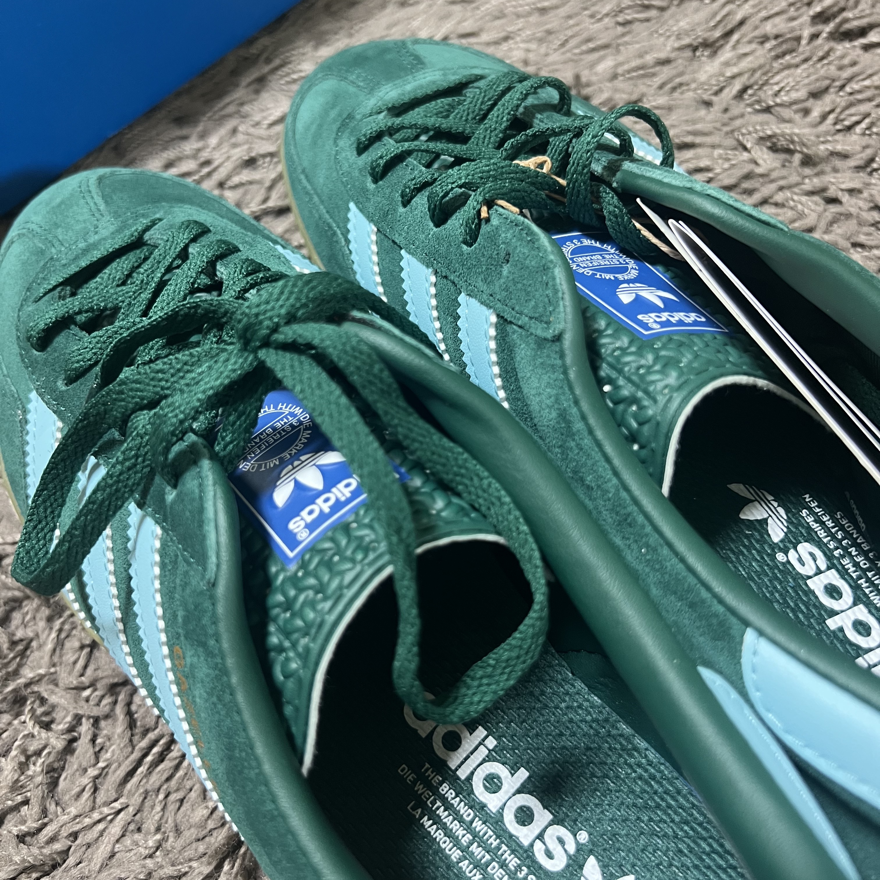 Adidas Gazelle Indoor Collegiate Green Hazy Sky 착용 스타일
