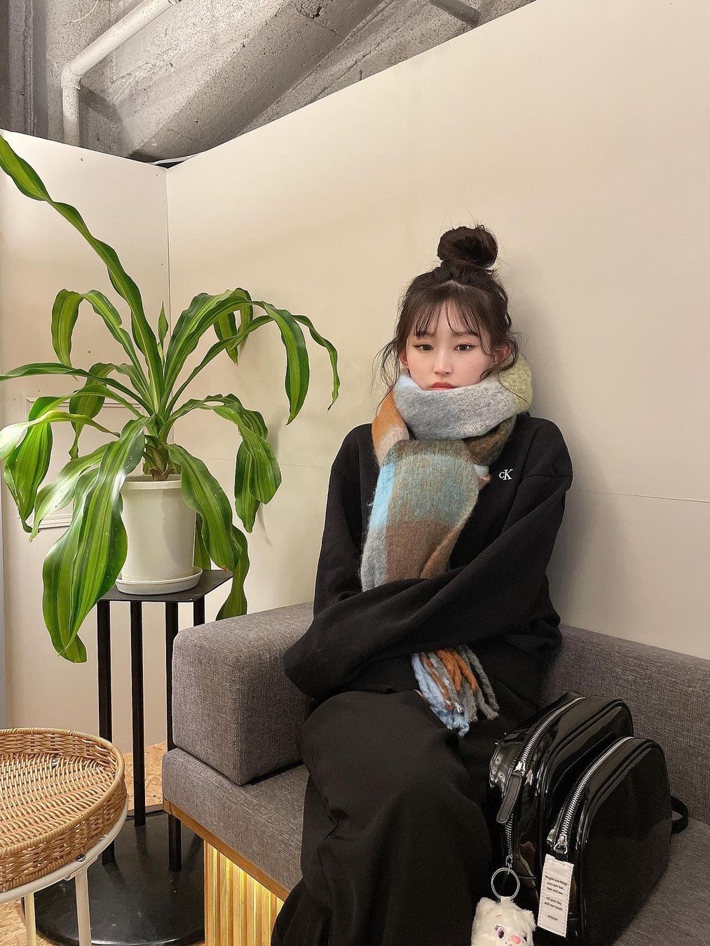 Nieeh Women Turtle Bag Black 착용 스타일 - 1