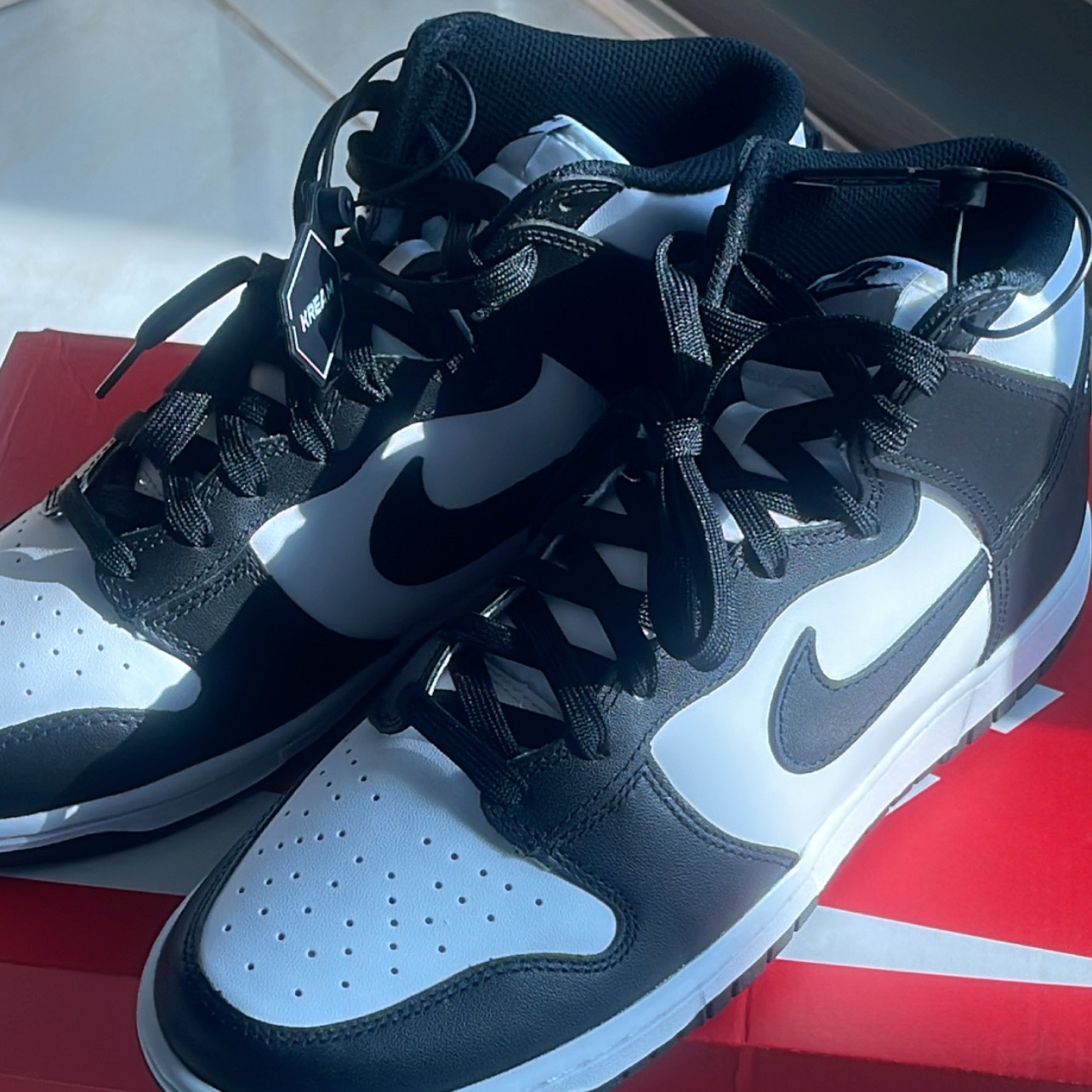 Nike Dunk High Retro Championship White 착용 스타일 - 1