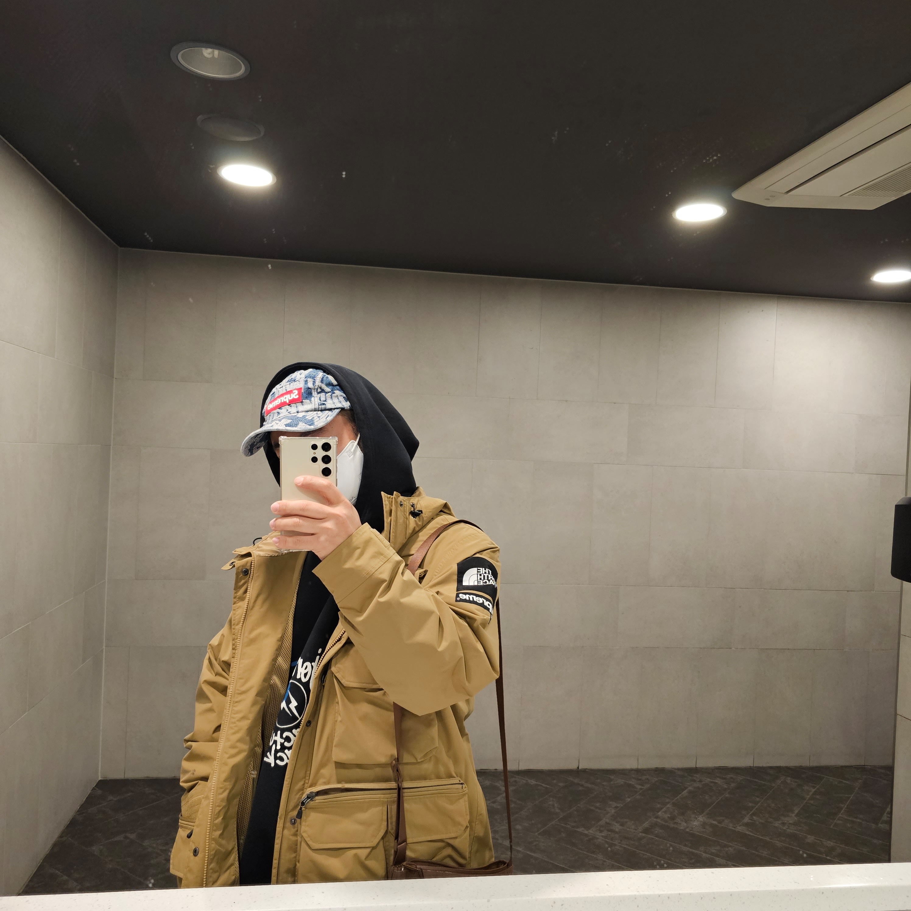 Supreme Fat Tip Jacquard Denim Camp Cap Blue - 22SS 착용 스타일 - 2