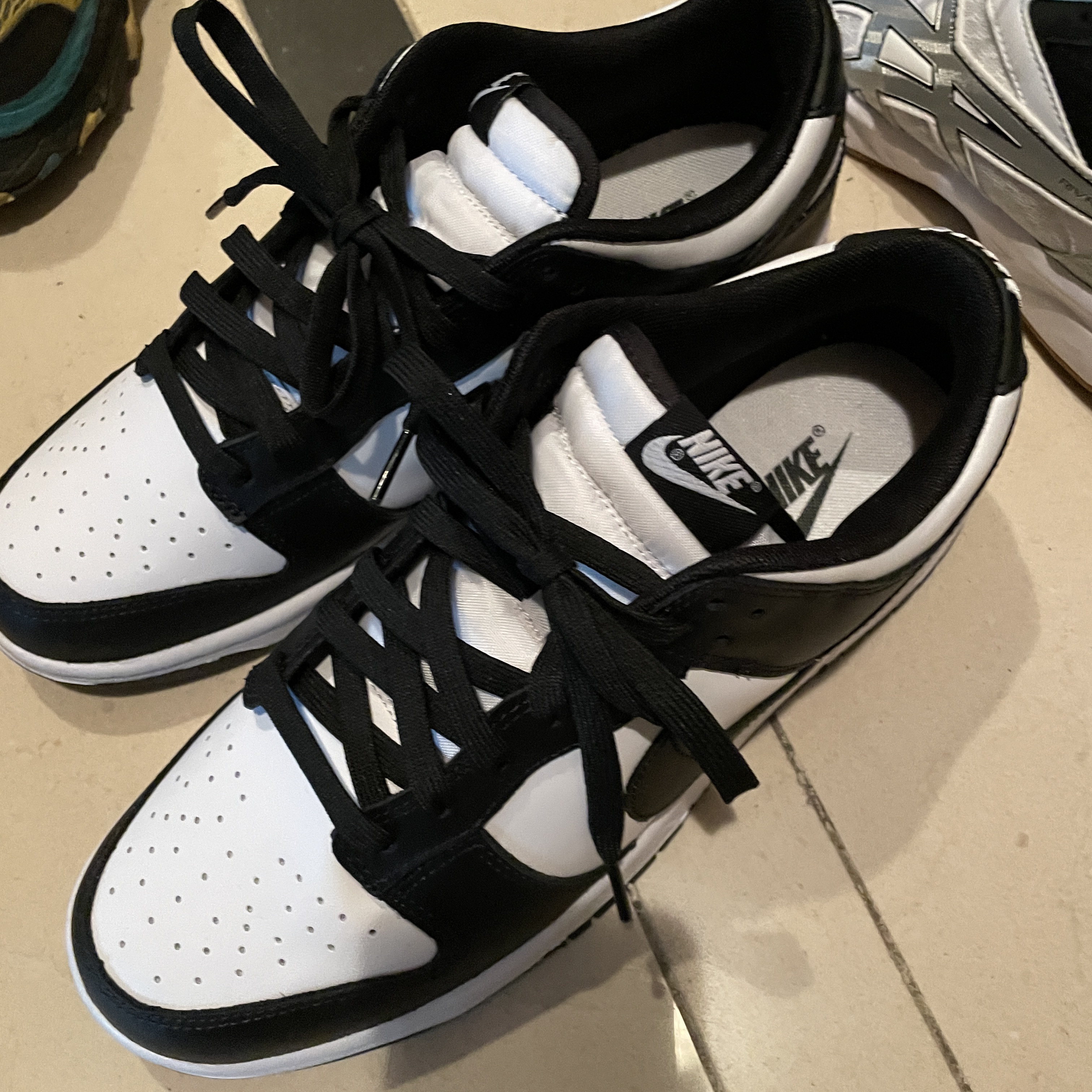 Nike Dunk Low Retro Black 착용 스타일 - 3