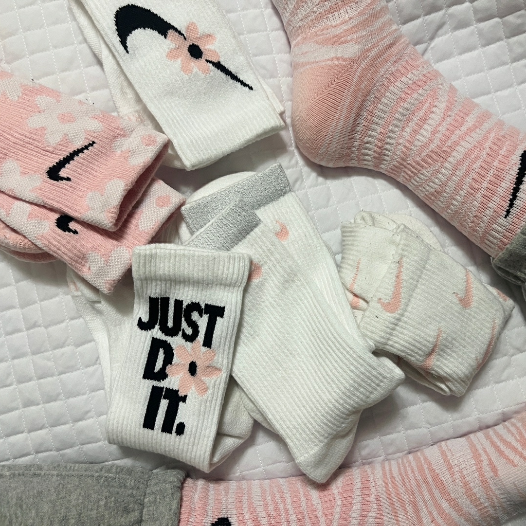 (Kids) Nike Everyday Plus Socks Pink White (6 Pack/Korean Ver.) 착용 스타일 - 2
