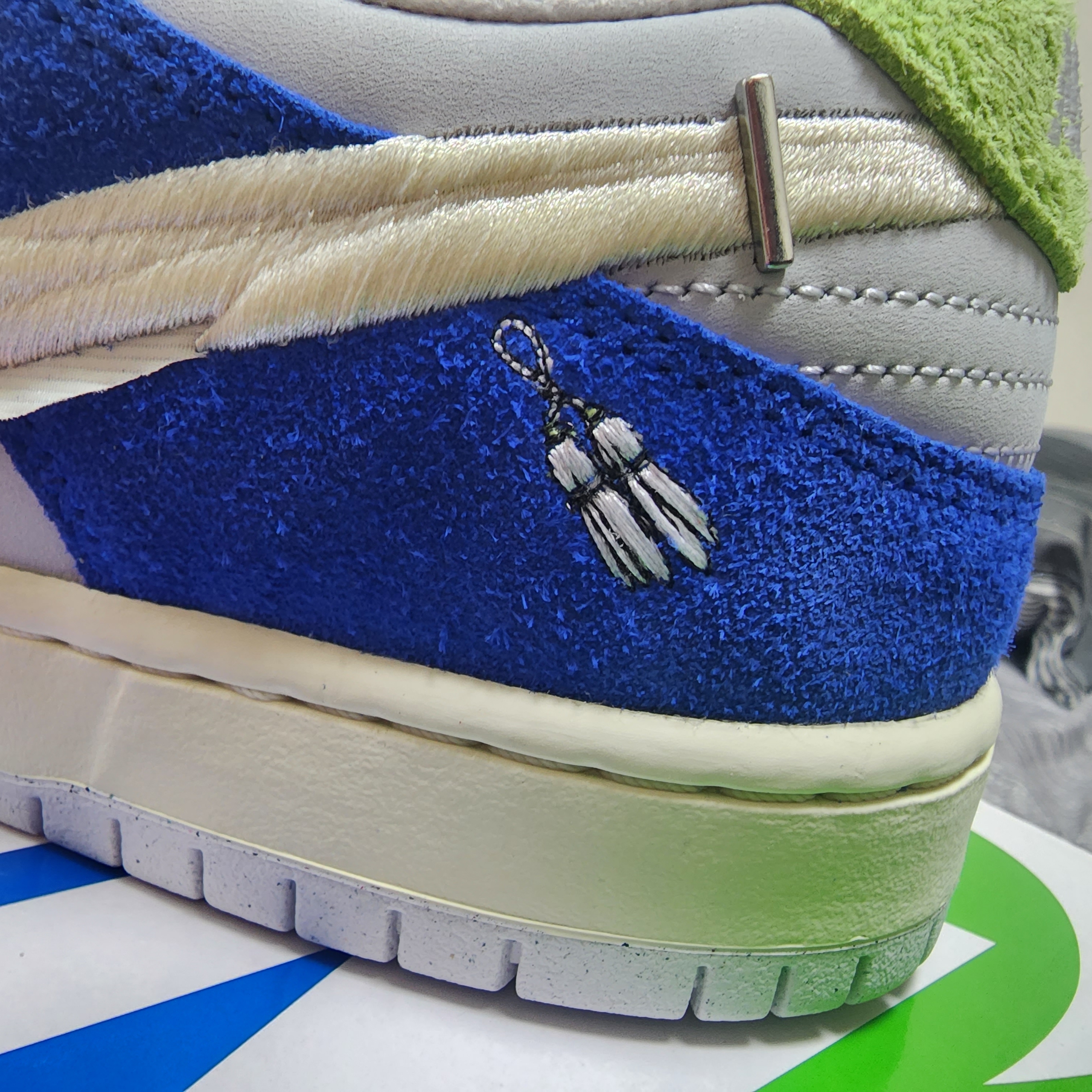 Nike x Fly Streetwear SB Dunk Low Pro Gardenia 착용 스타일 - 3