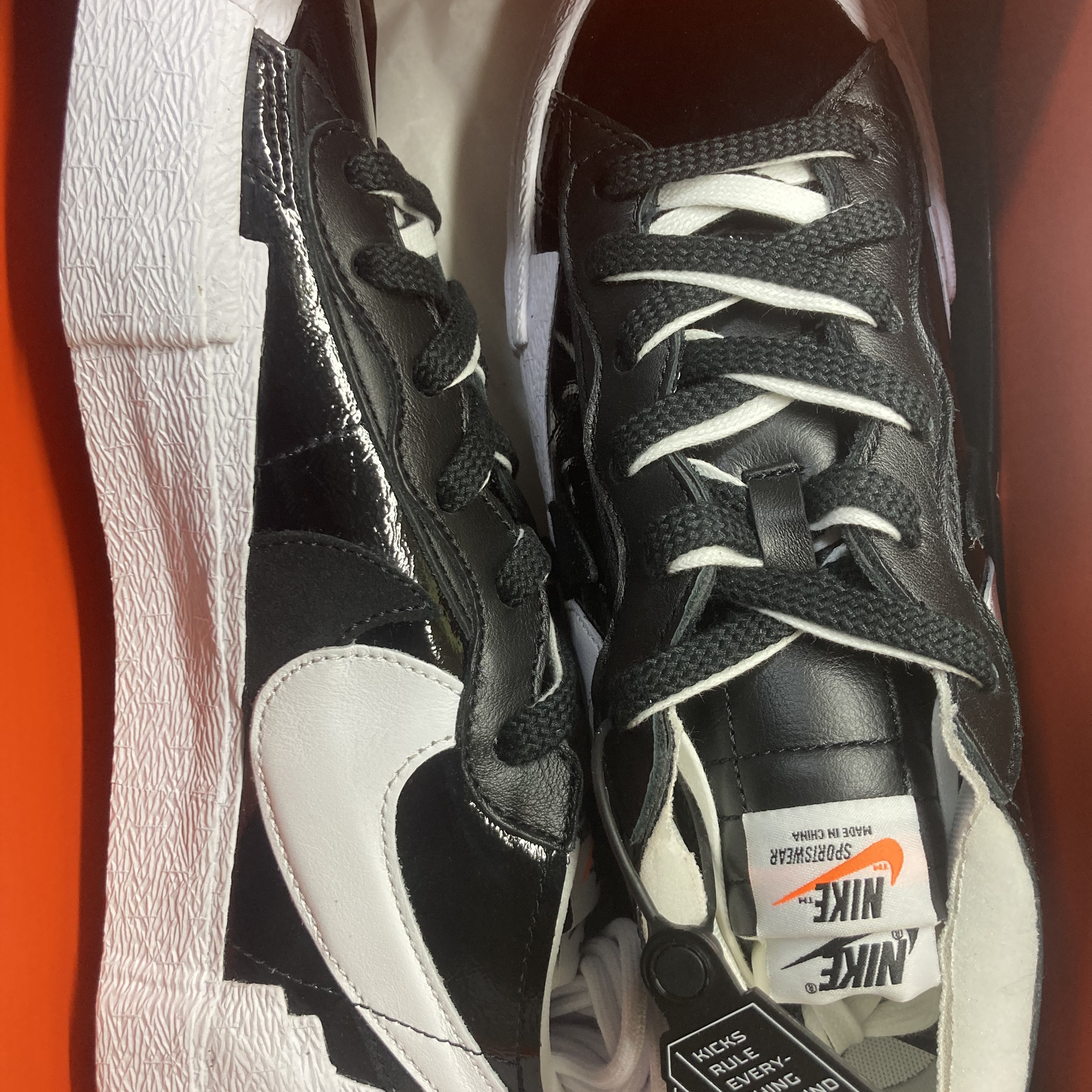 Nike x Sacai Blazer Low Black Patent Leather 착용 스타일