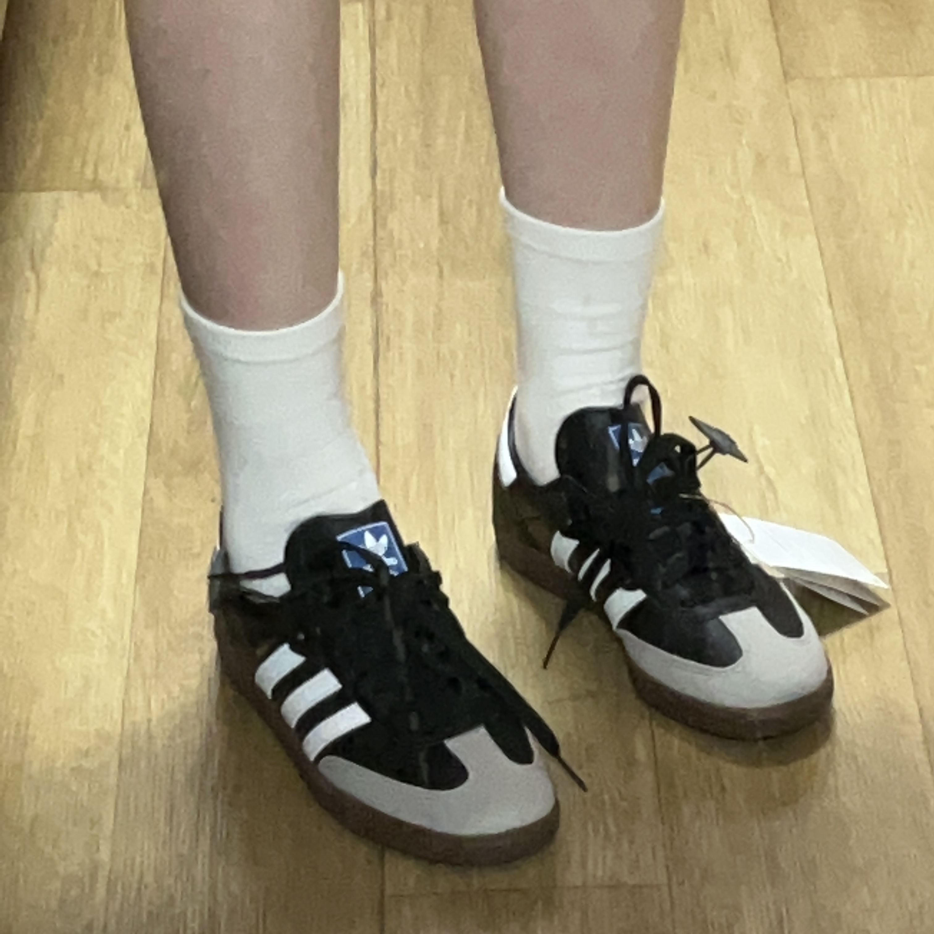 Adidas Samba Vegan Black White 착용 스타일 - 1
