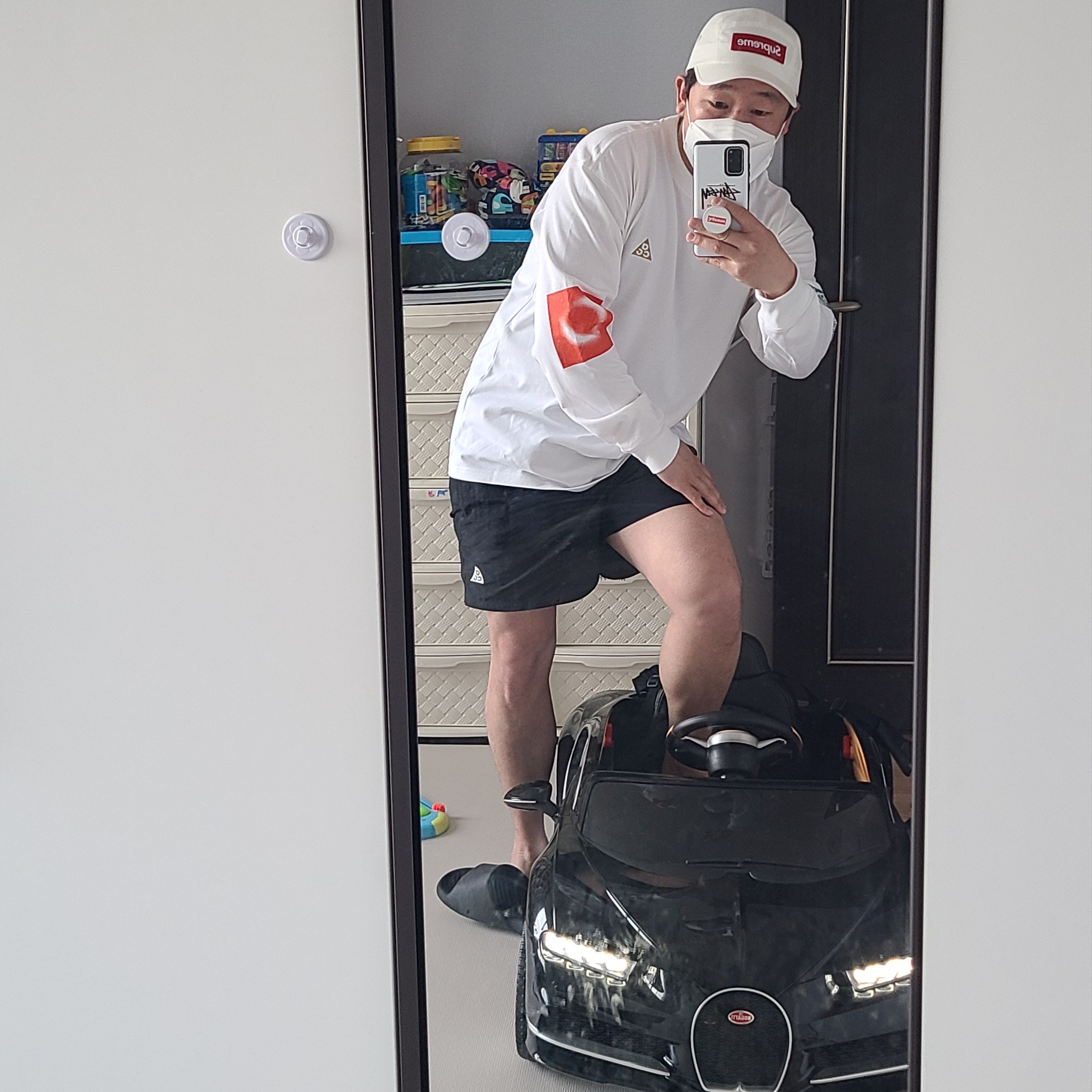 Supreme Ventile Camp Cap White - 23SS, Nike NRG ACG Cosmic Coa Long Sleeve T-Shirt White - Asia 착용 스타일 - 2