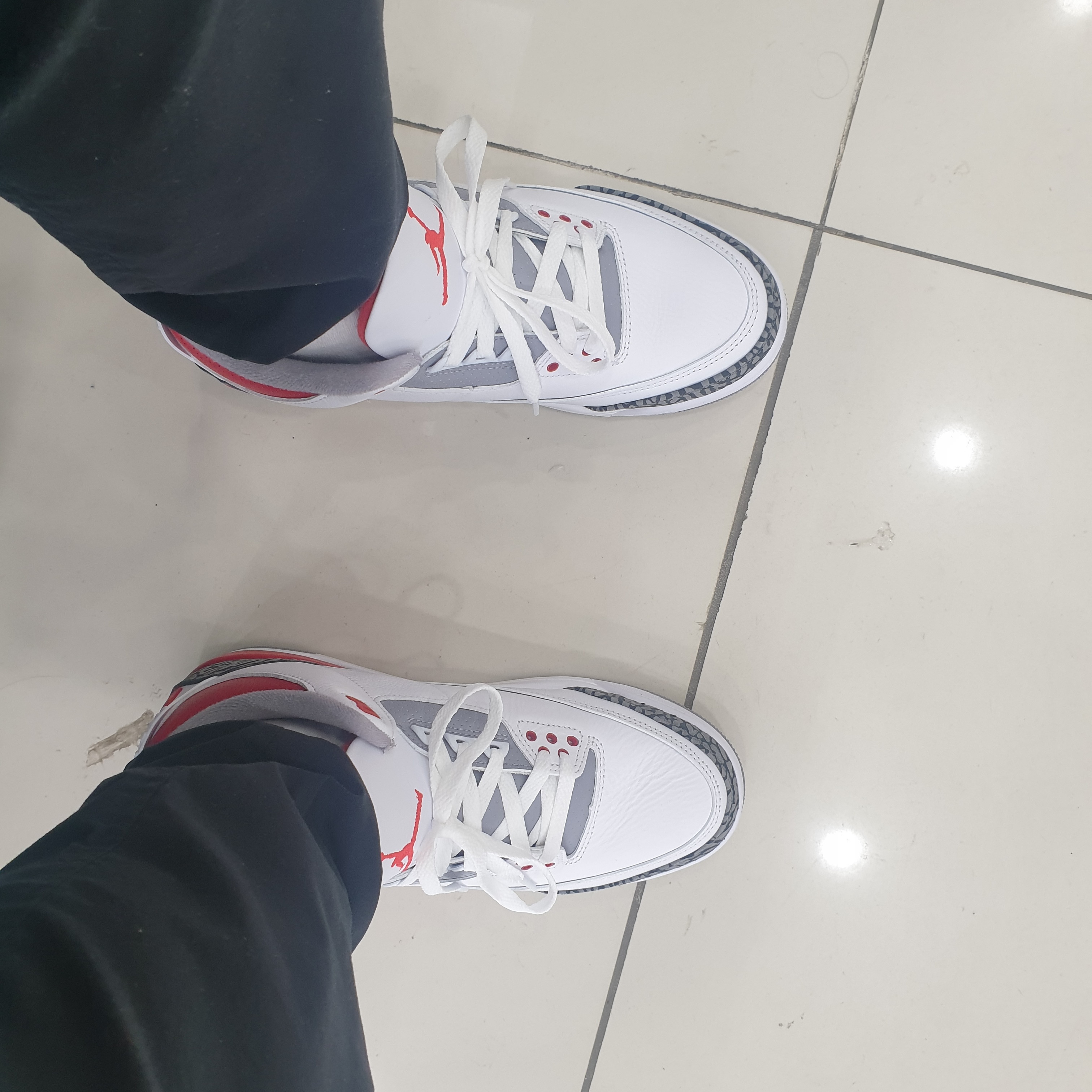 Jordan 3 Retro Fire Red 2022 착용 스타일 - 2