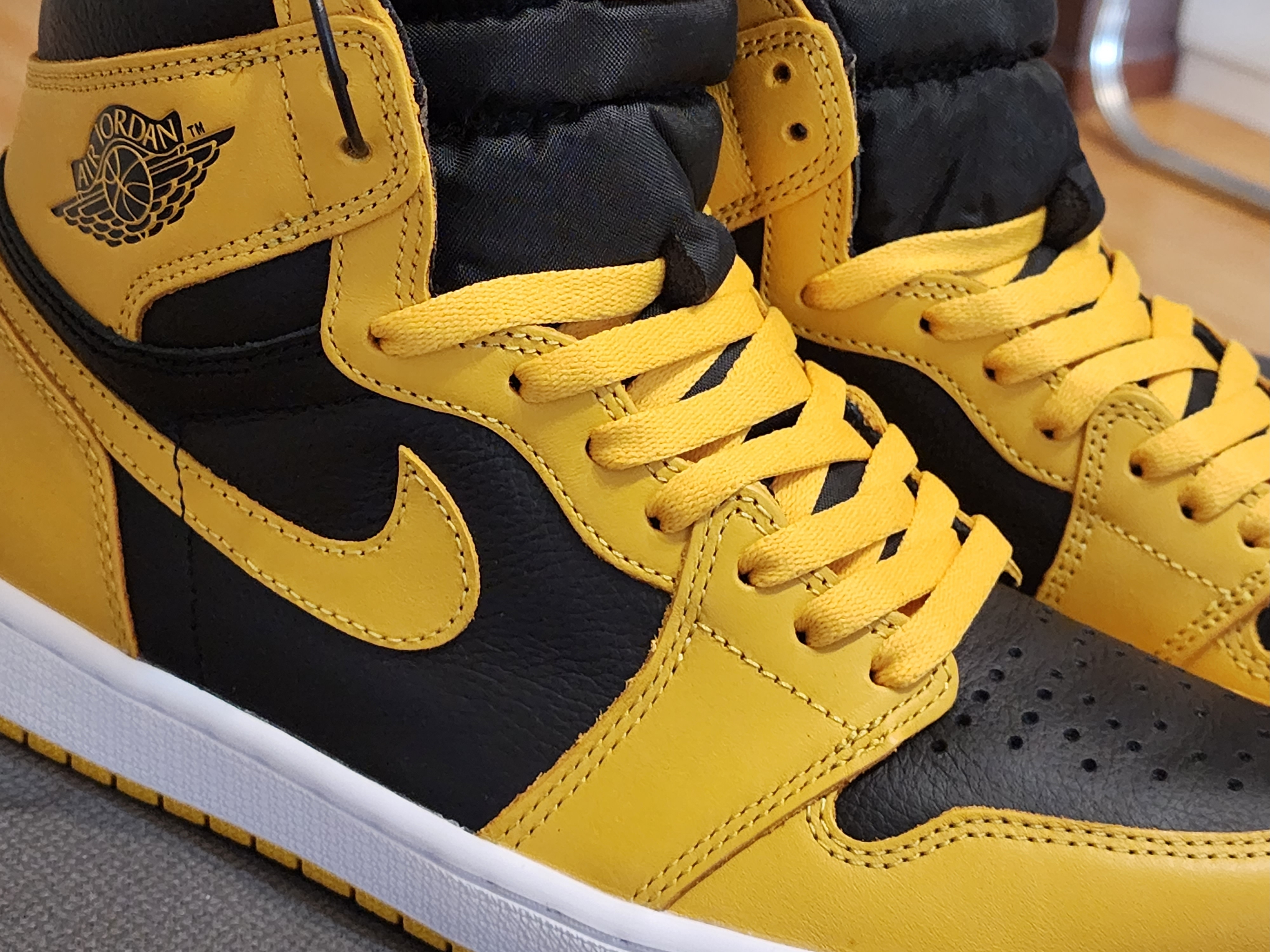 Jordan 1 Retro High OG Pollen 착용 스타일 - 3