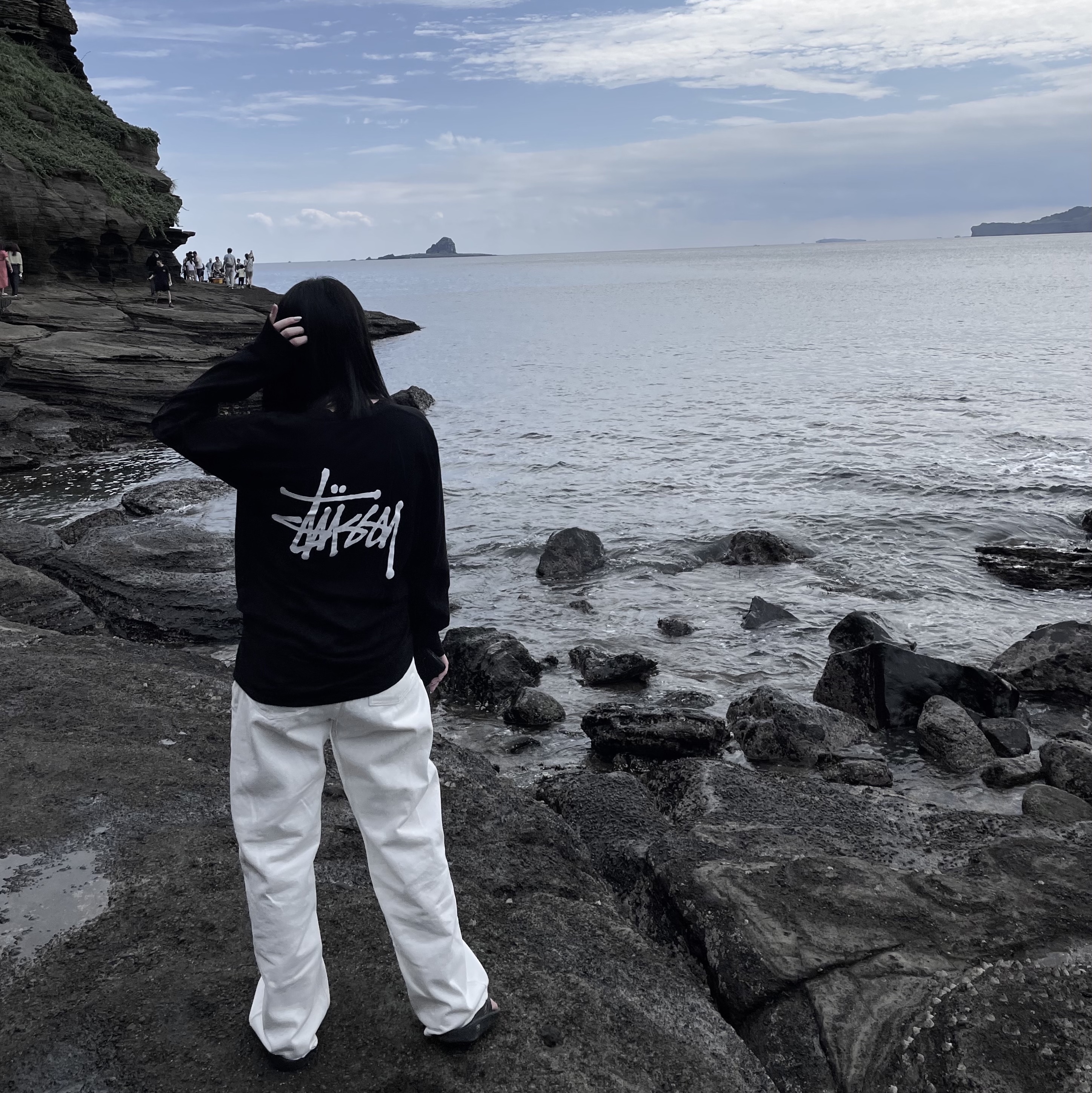 Stussy Basic Stussy LS T-Shirt Black 2022, Oofos OOriginal Black 착용 스타일