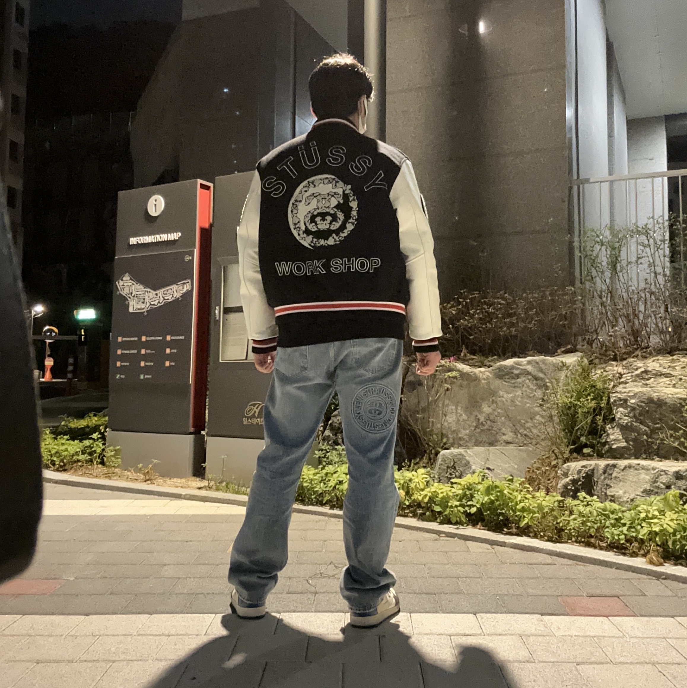 Stussy x Levi's Embossed 501 Jean Indigo, Stussy x Our Legacy x Denim Tears TTL Varsity Jacket Black 착용 스타일 - 1