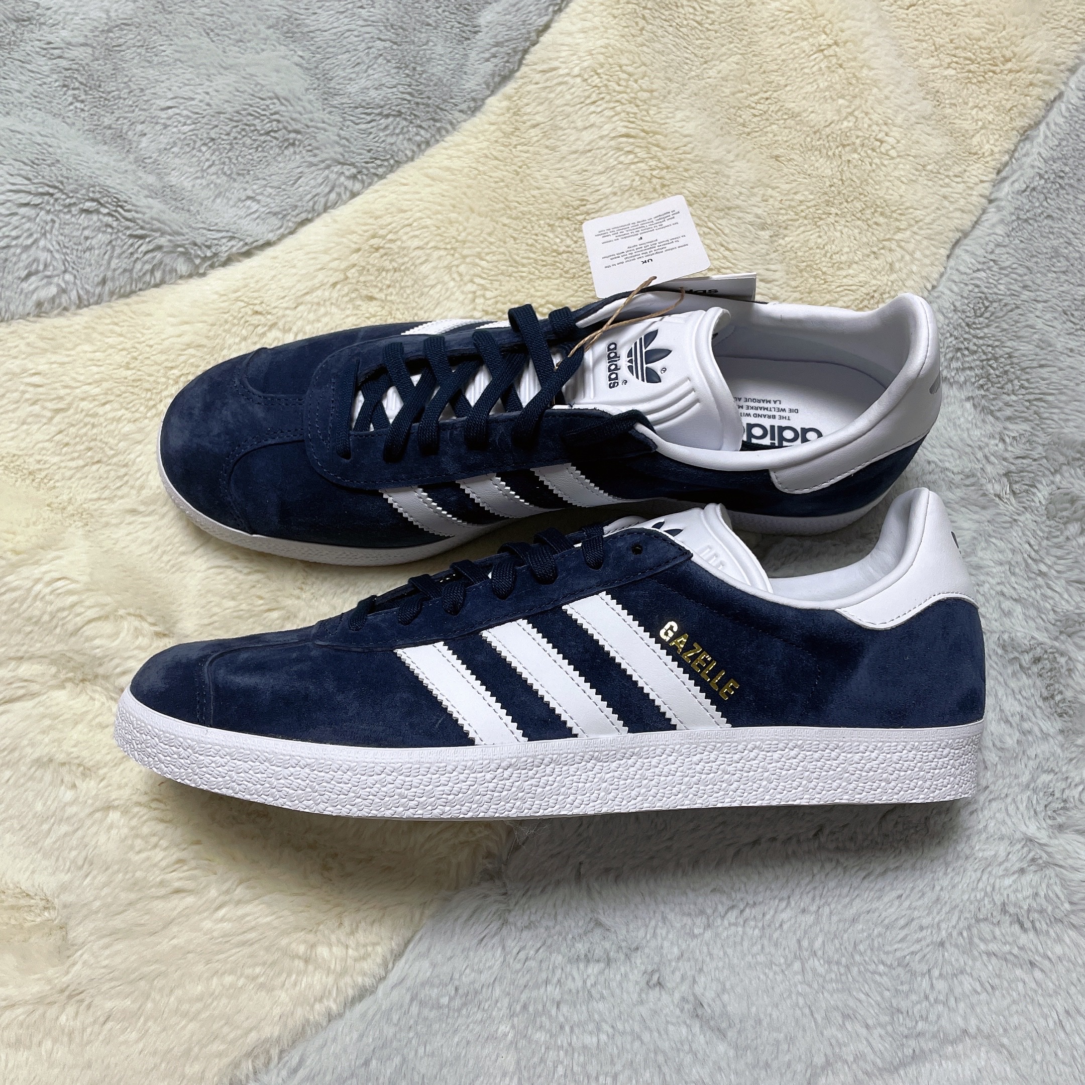 Adidas Gazelle Collegiate Navy 착용 스타일 - 2