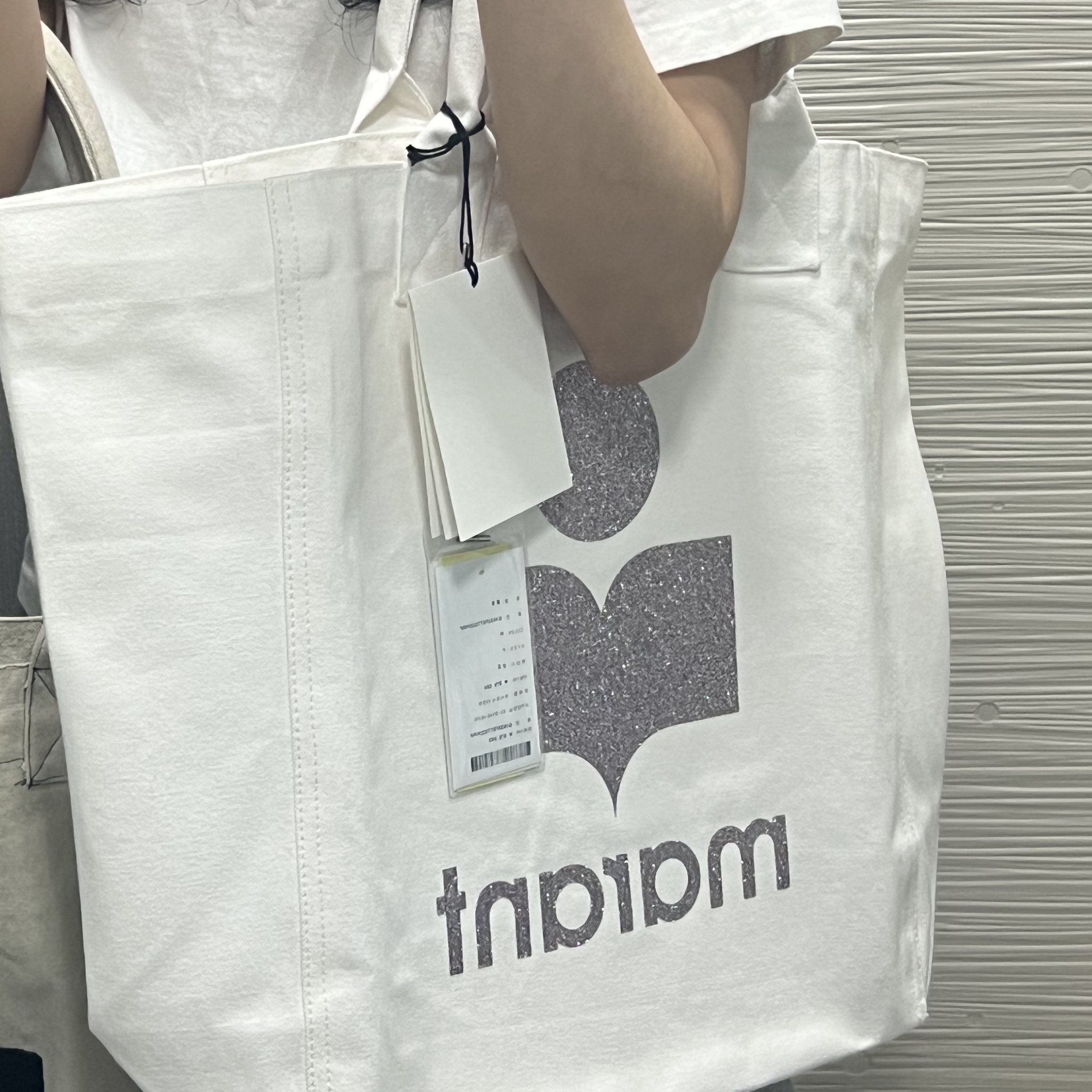 Isabel Marant Yenky Logo Tote Bag Ecru - 23SS 착용 스타일