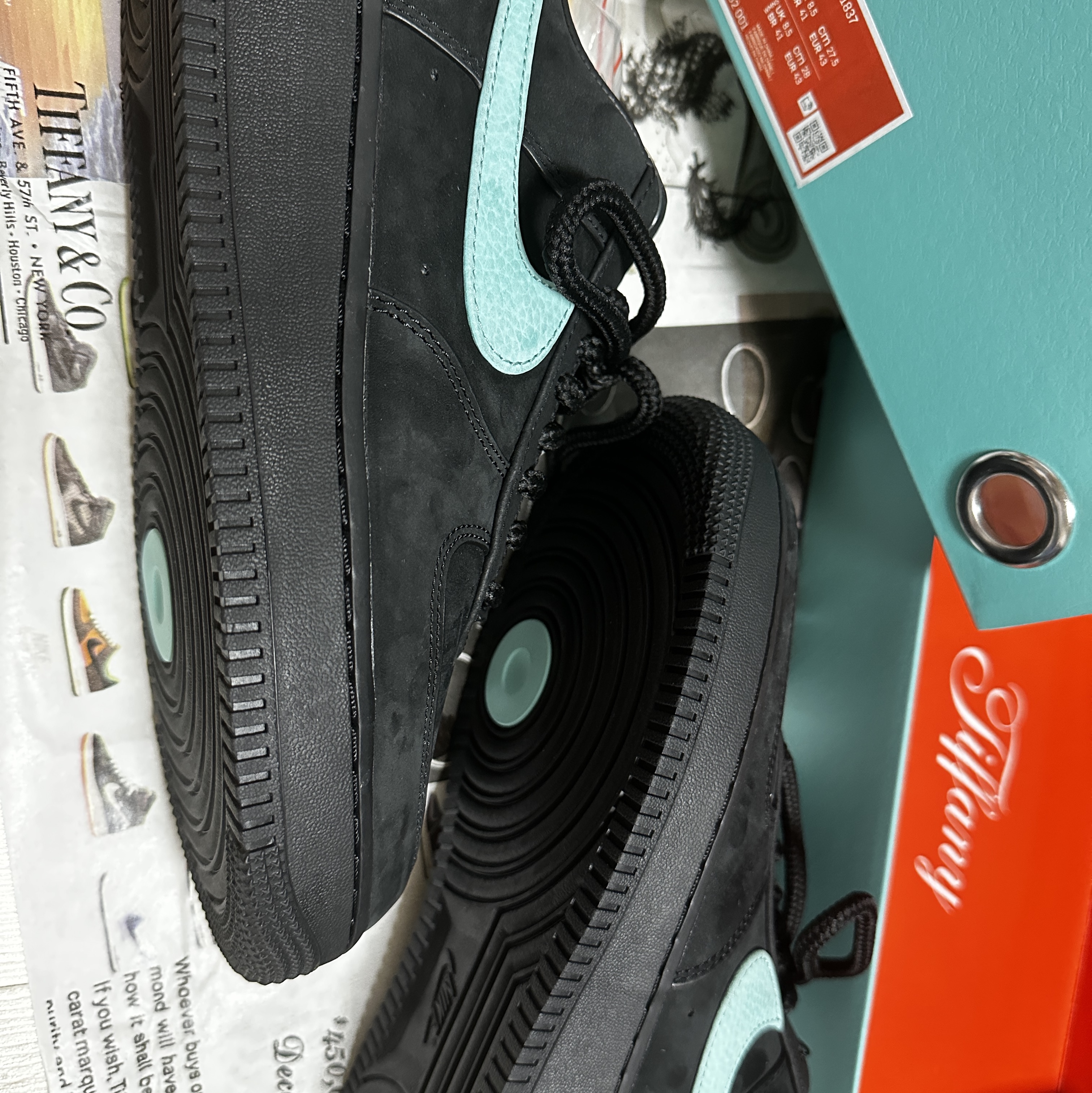 Nike x Tiffany & Co. Air Force 1 Low SP 1837 착용 스타일 - 2