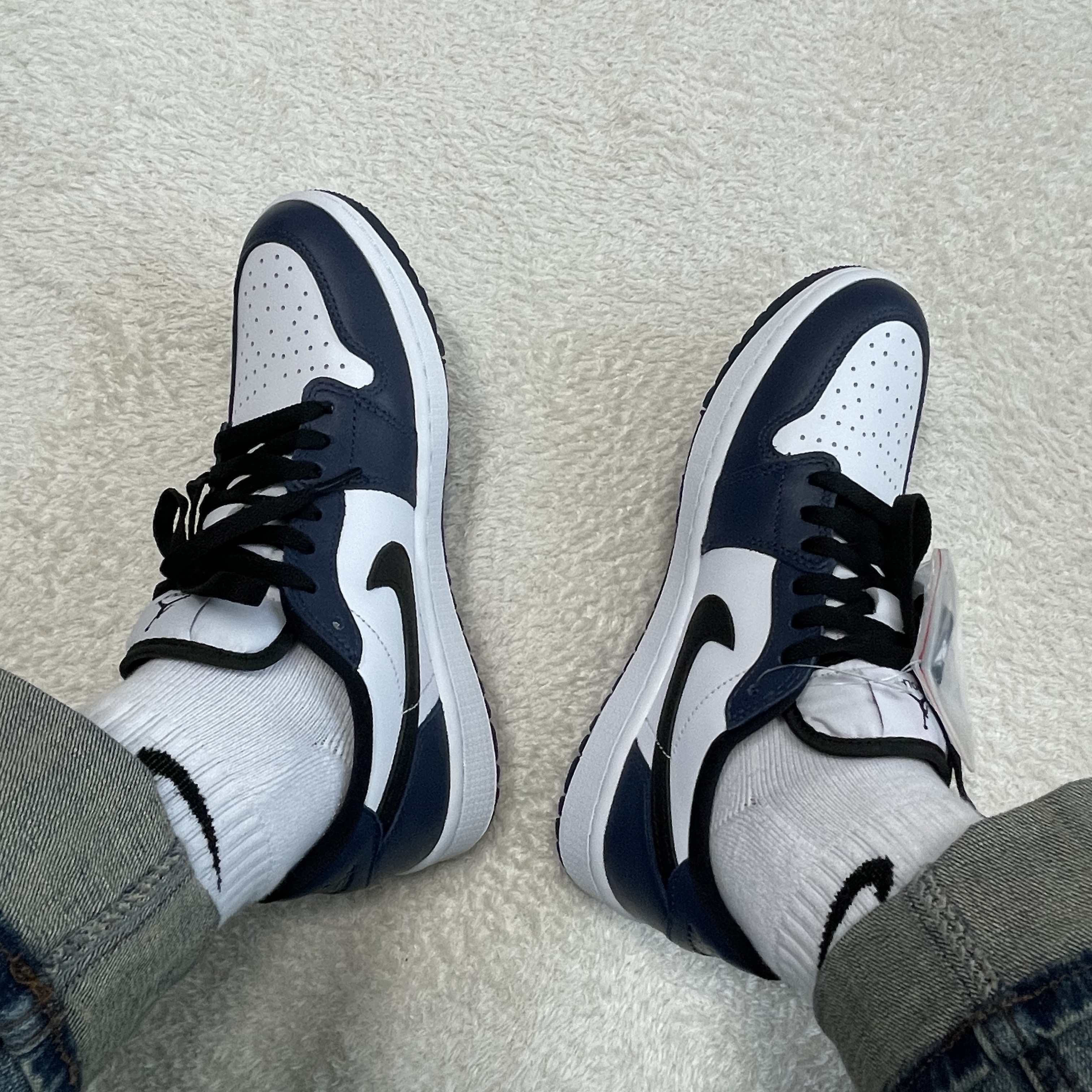 Jordan 1 Low Golf Midnight Navy 착용 스타일 - 1