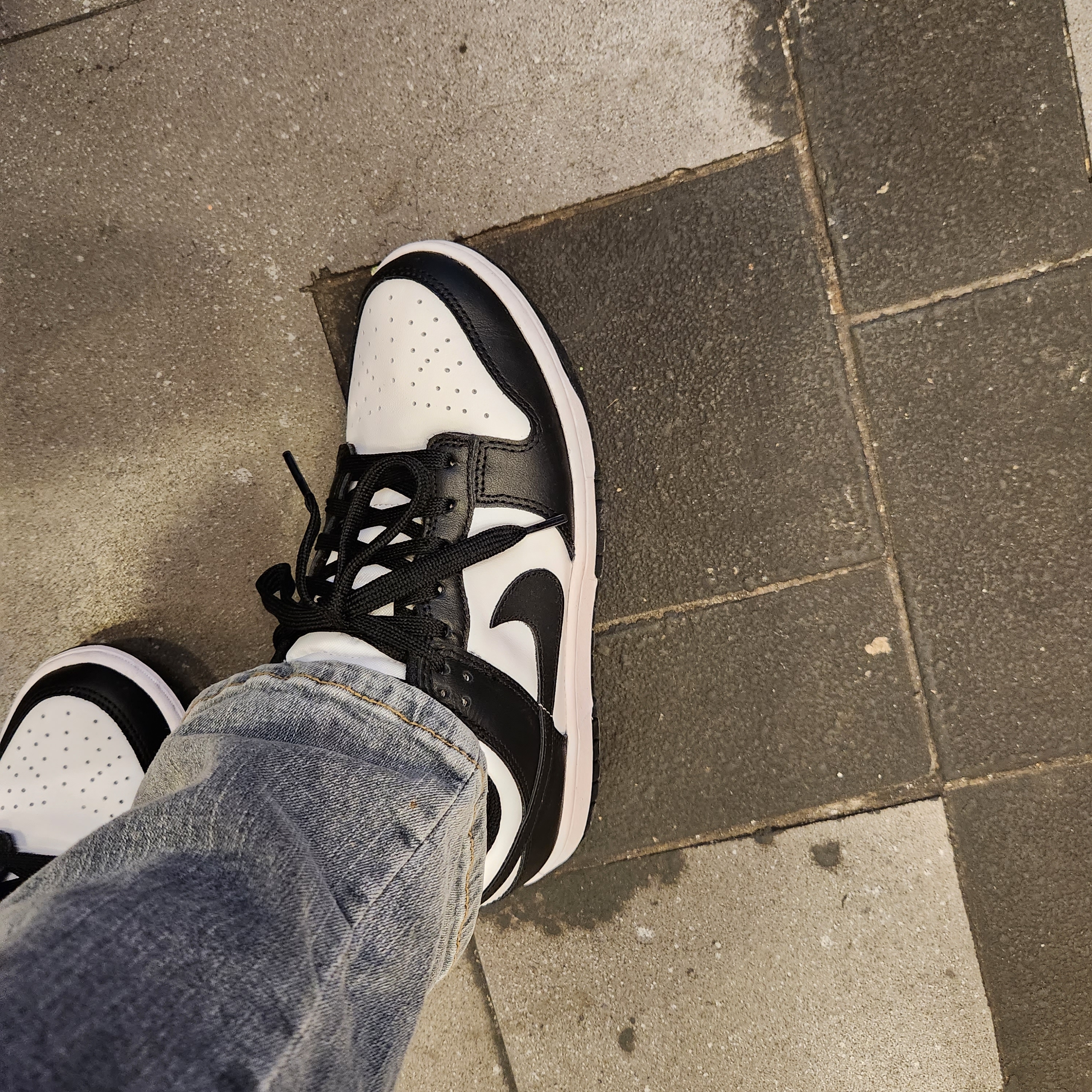(W) Nike Dunk Low Black 착용 스타일