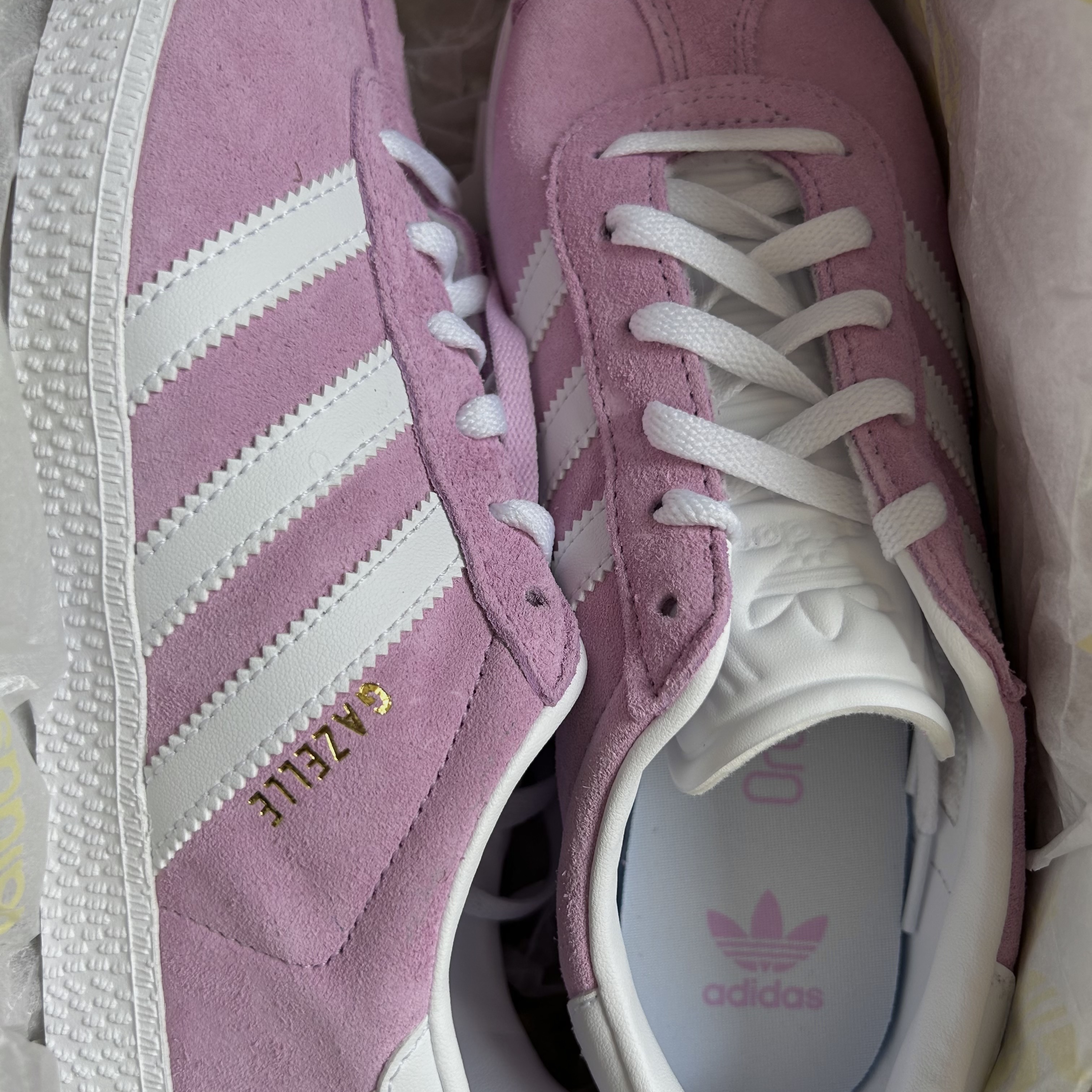 (J) Adidas Gazelle Bliss Lilac 착용 스타일 - 1