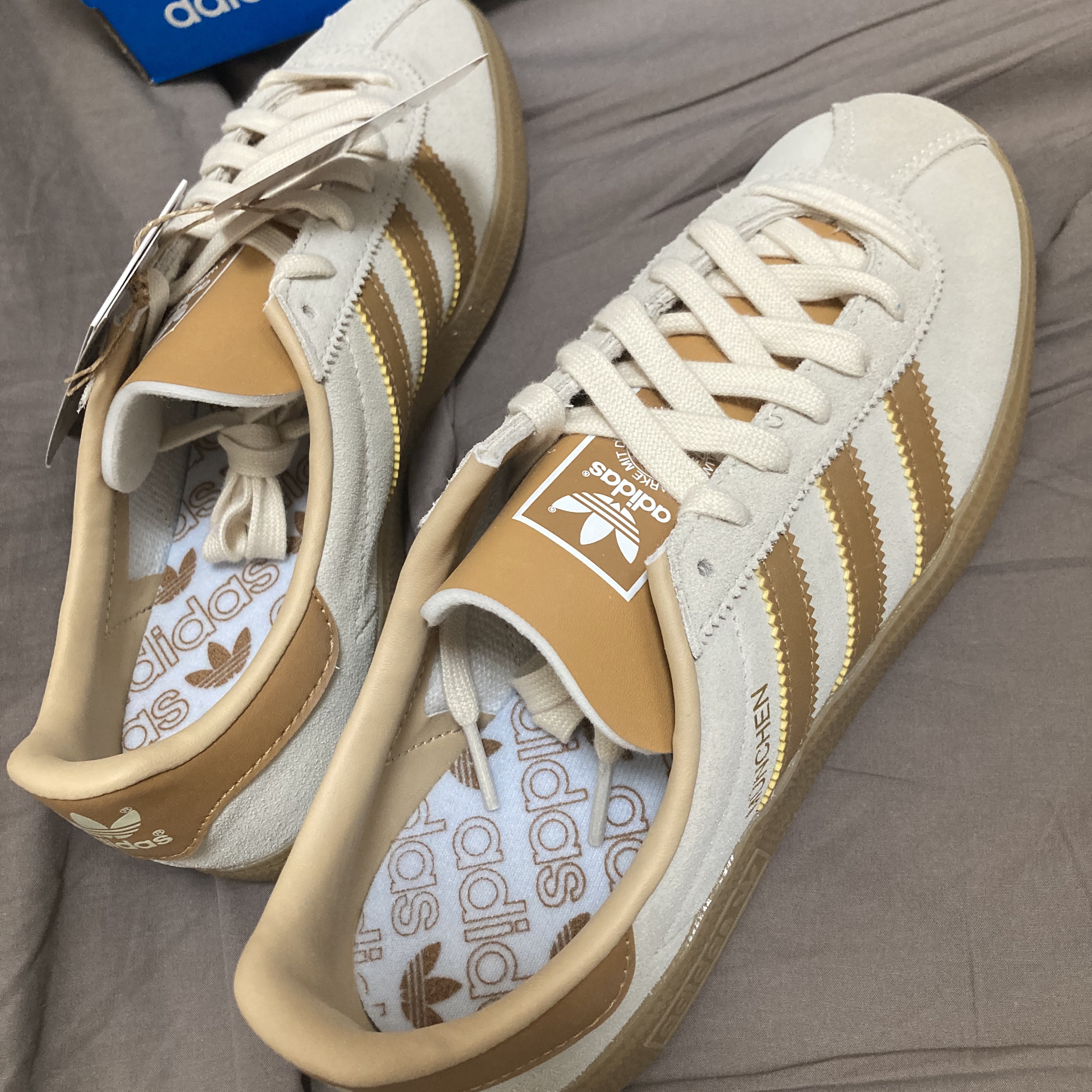 Adidas City Series Munchen Cream White Mesa 착용 스타일 - 2