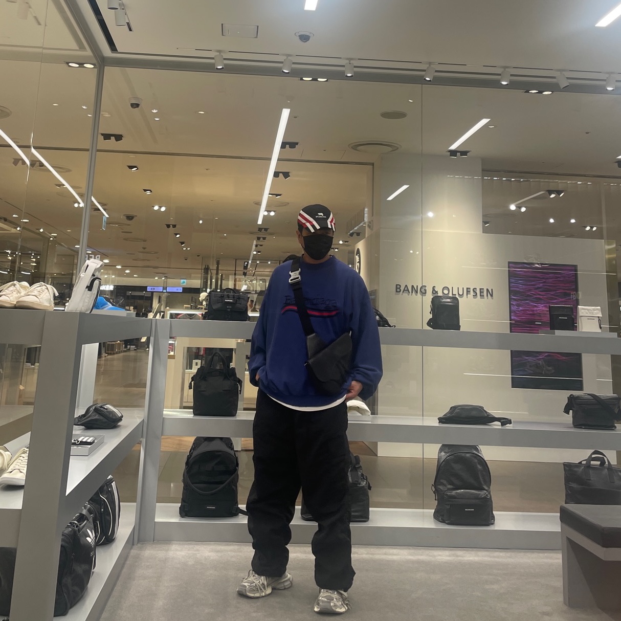 Balenciaga 3XL Sneakers Worn Out Grey White Blue, Balenciaga 3XL Sneakers Light Beige 착용 스타일 - 4
