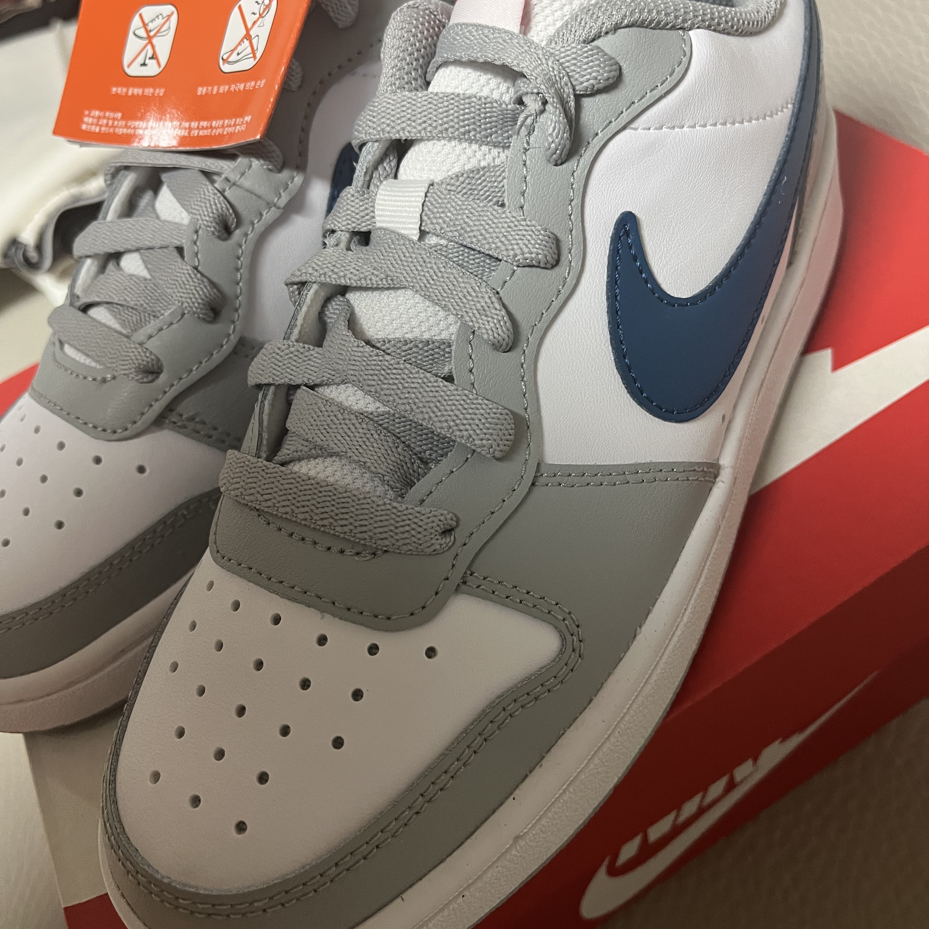 (GS) Nike Court Borough Low 2 Light Smoke Grey 착용 스타일
