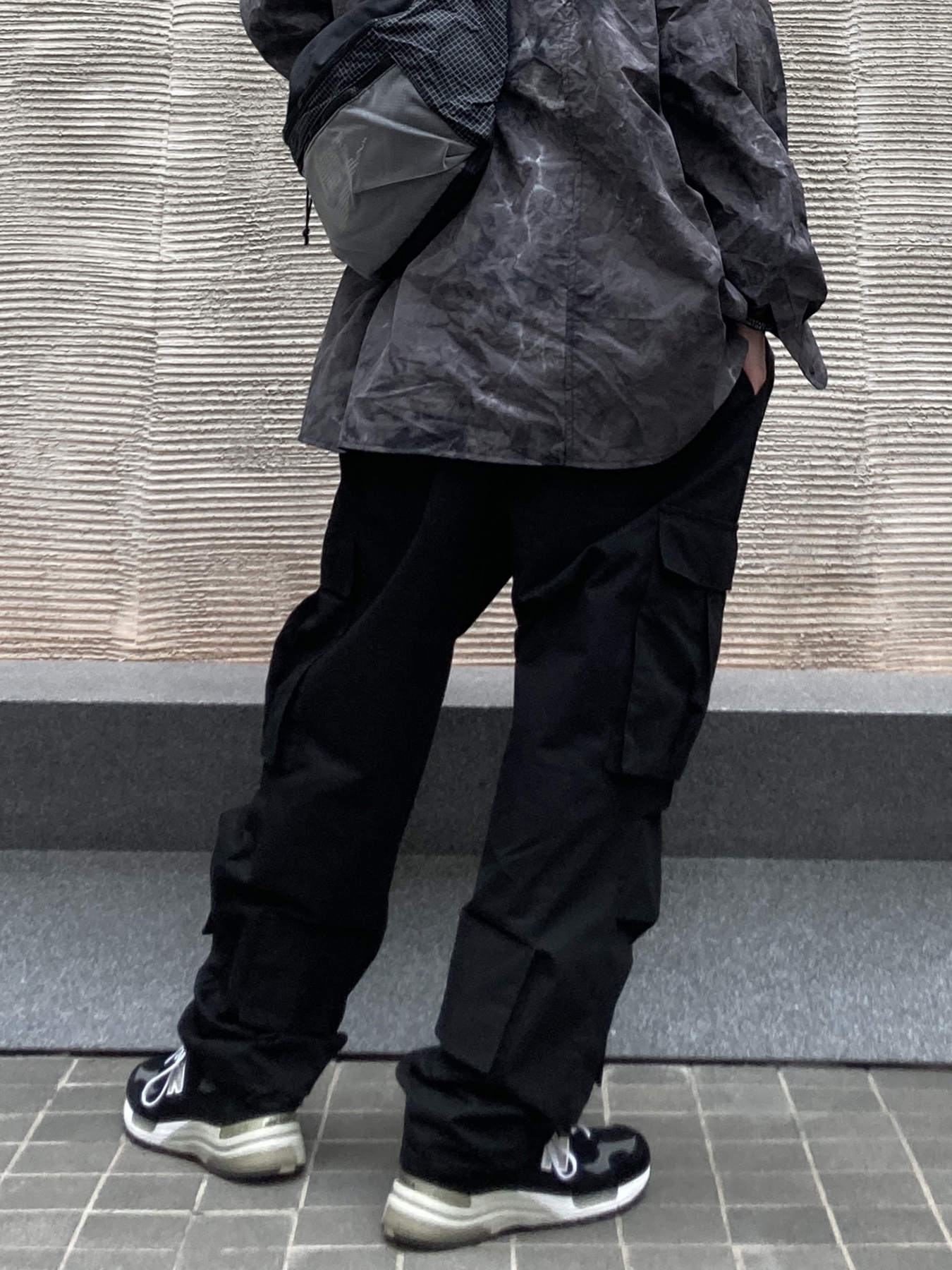 New Balance 992 Made in USA Black Grey 착용 스타일 - 3