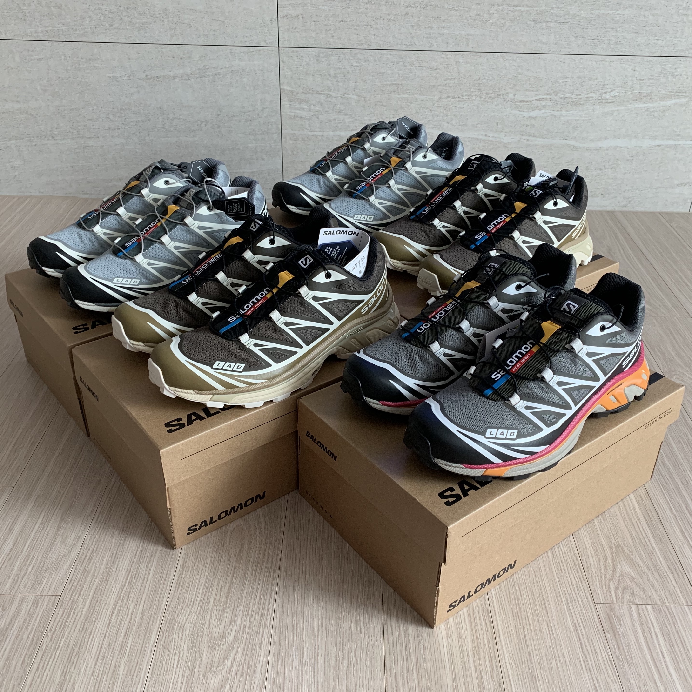 Salomon XT-6 Recut Phantom Vanilla Ice, Salomon XT-6 Beluga Russet Orange 착용 스타일 - 3