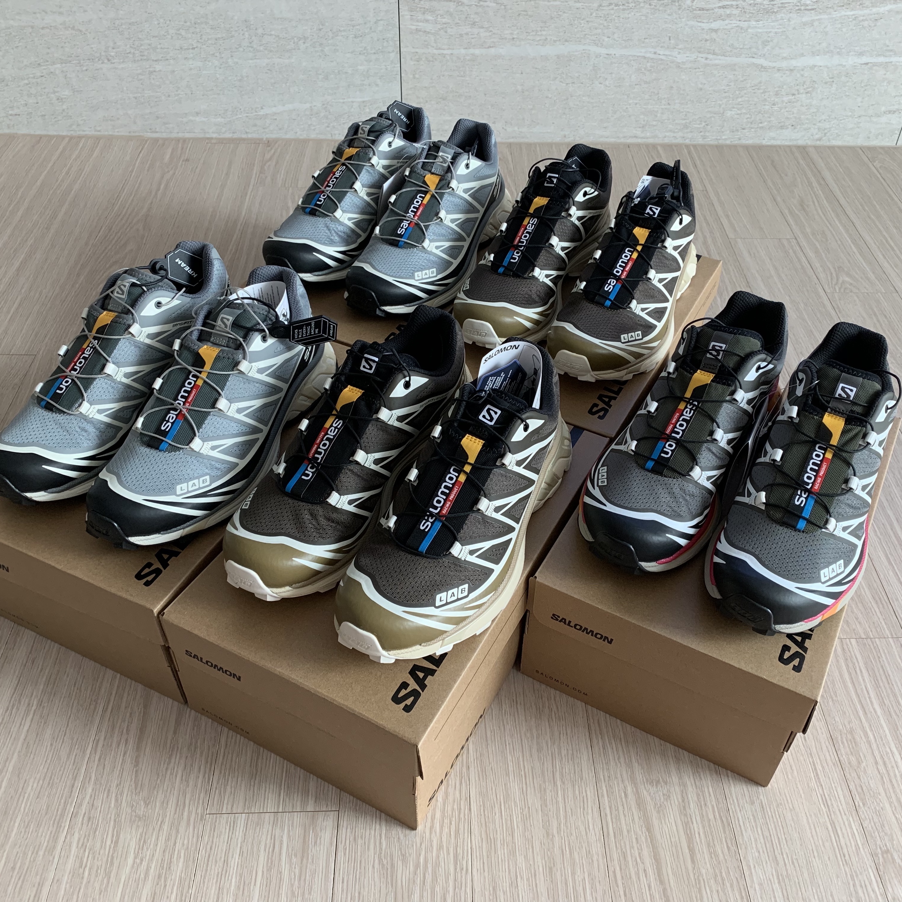 Salomon XT-6 Recut Phantom Vanilla Ice, Salomon XT-6 Beluga Russet Orange 착용 스타일 - 4