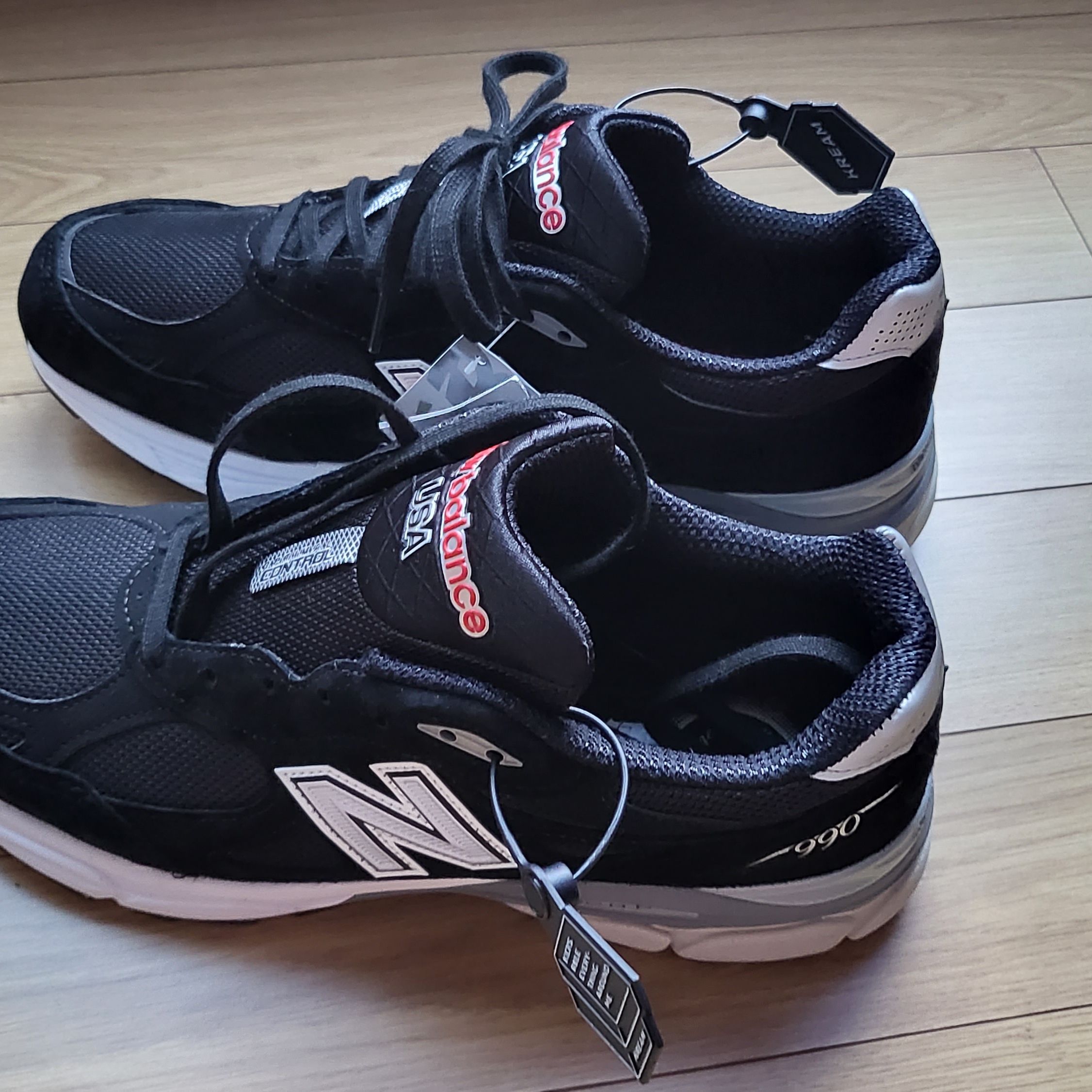 New Balance 990v3 Made in USA Black - D Standard 착용 스타일
